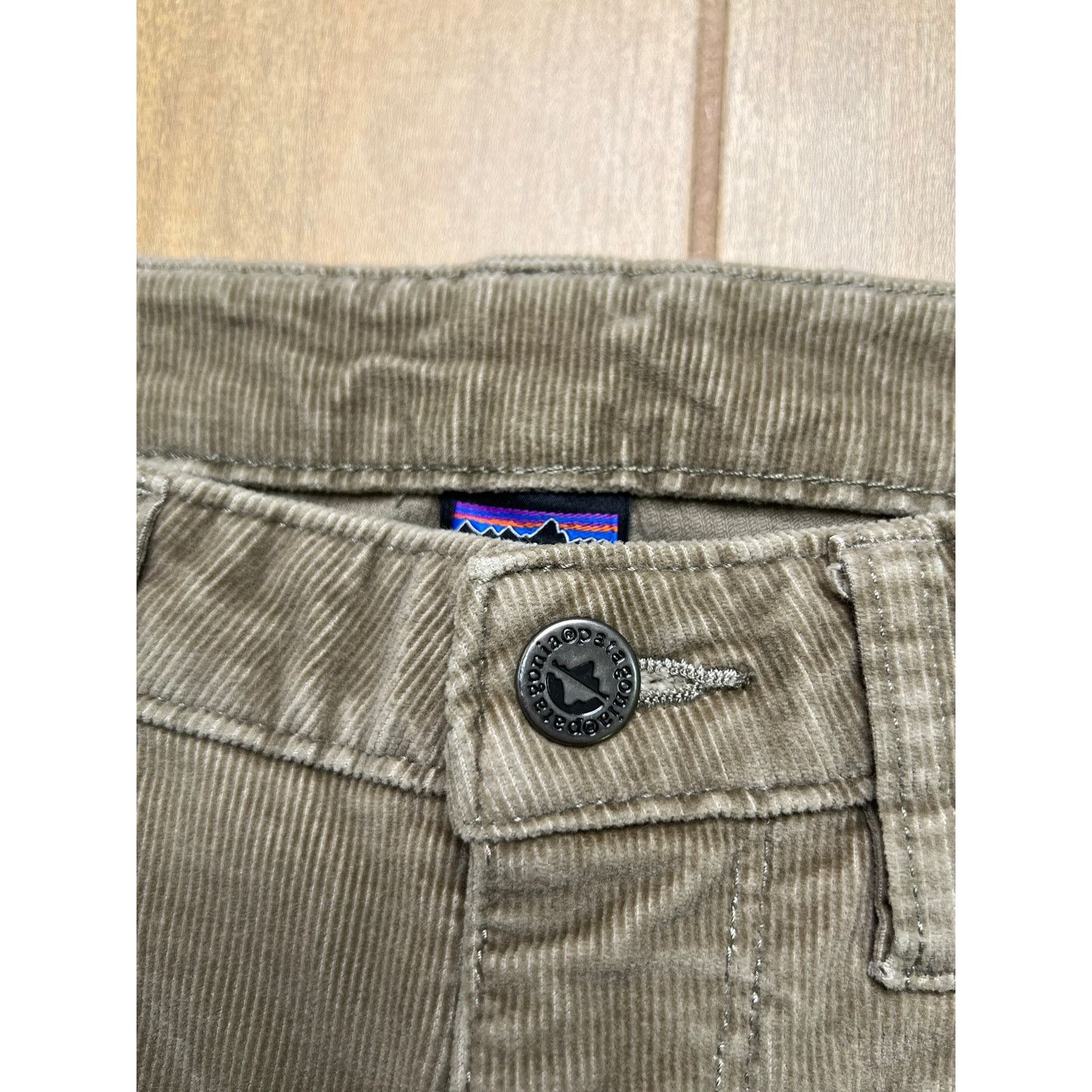 Patagonia Patagonia Corduroy Pants Womens 26 Organic Cotton Straight Size 26" / US 2 / IT 38 - 9 Thumbnail