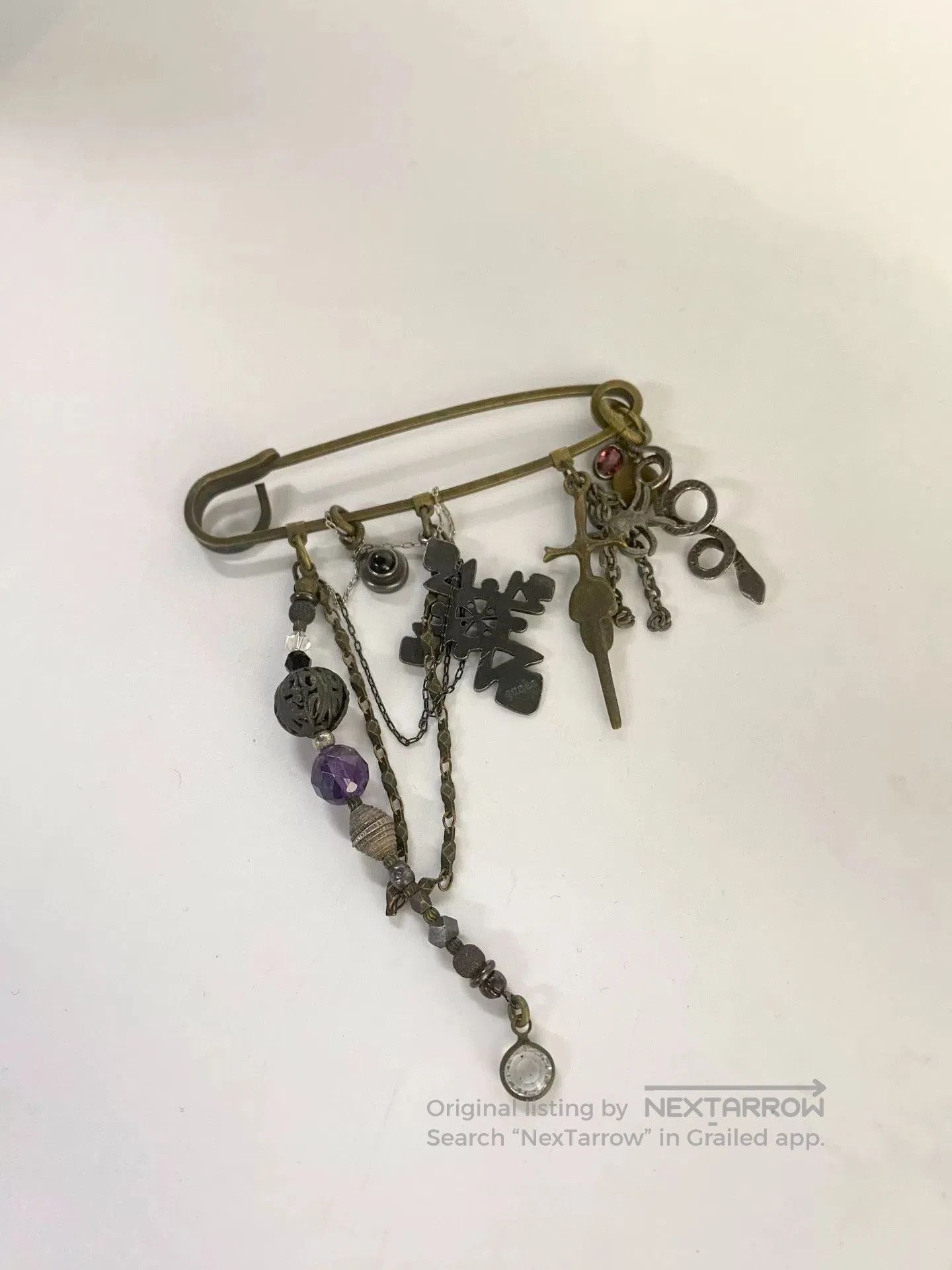 Gunda Gunda Gem Brooch Pin. Size ONE SIZE - 3 Thumbnail