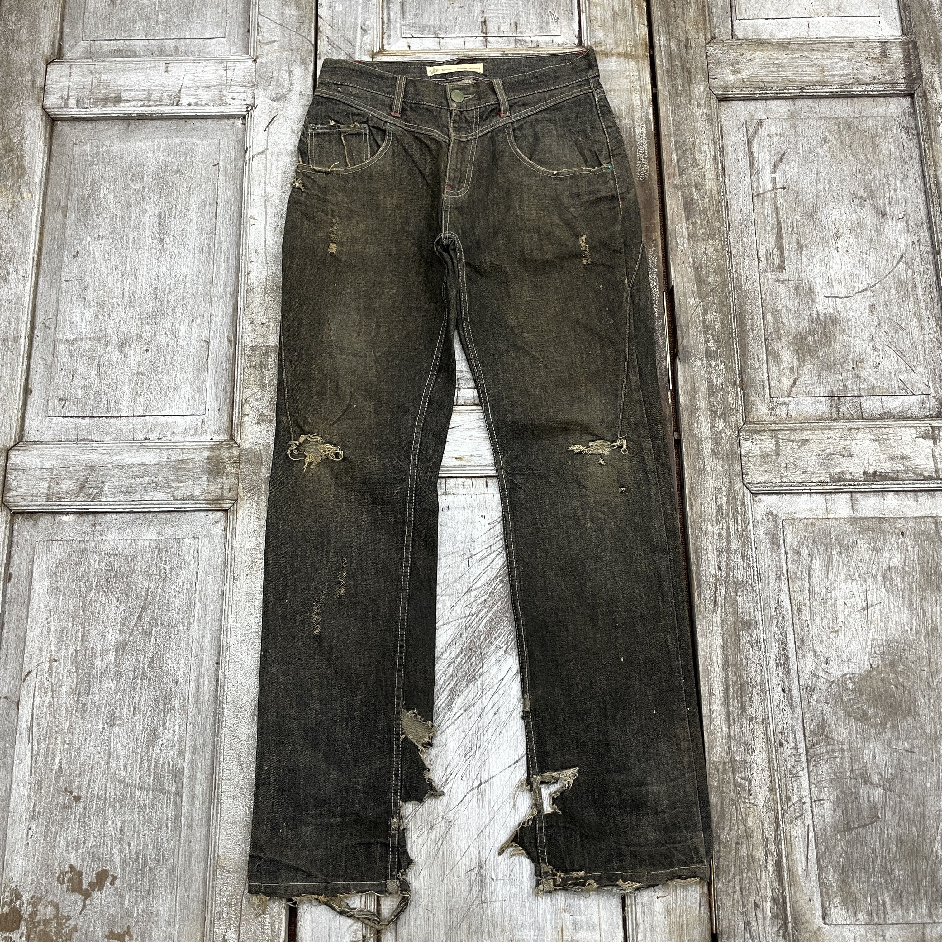 Japanese Brand × Vintage Vintage Nouveau Brillant Homme Distressed Jeans-WC311 Size US 31 - 1 Thumbnail