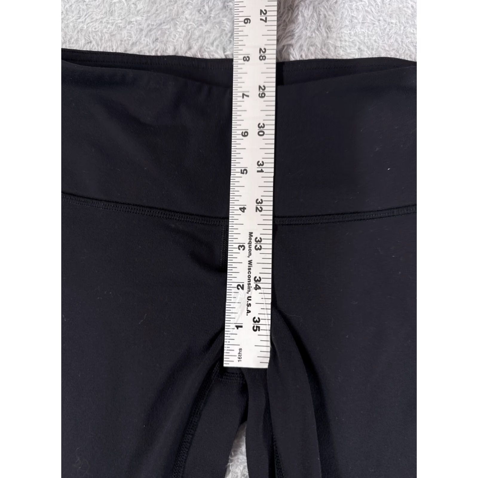 Lululemon Lululemon Wunder Under Crop Yoga Pants Womens 6 Black 21" Inseam High Rise Athletic Stretch Cropped"} Size 28" / US 6 / IT 42 - 7 Thumbnail