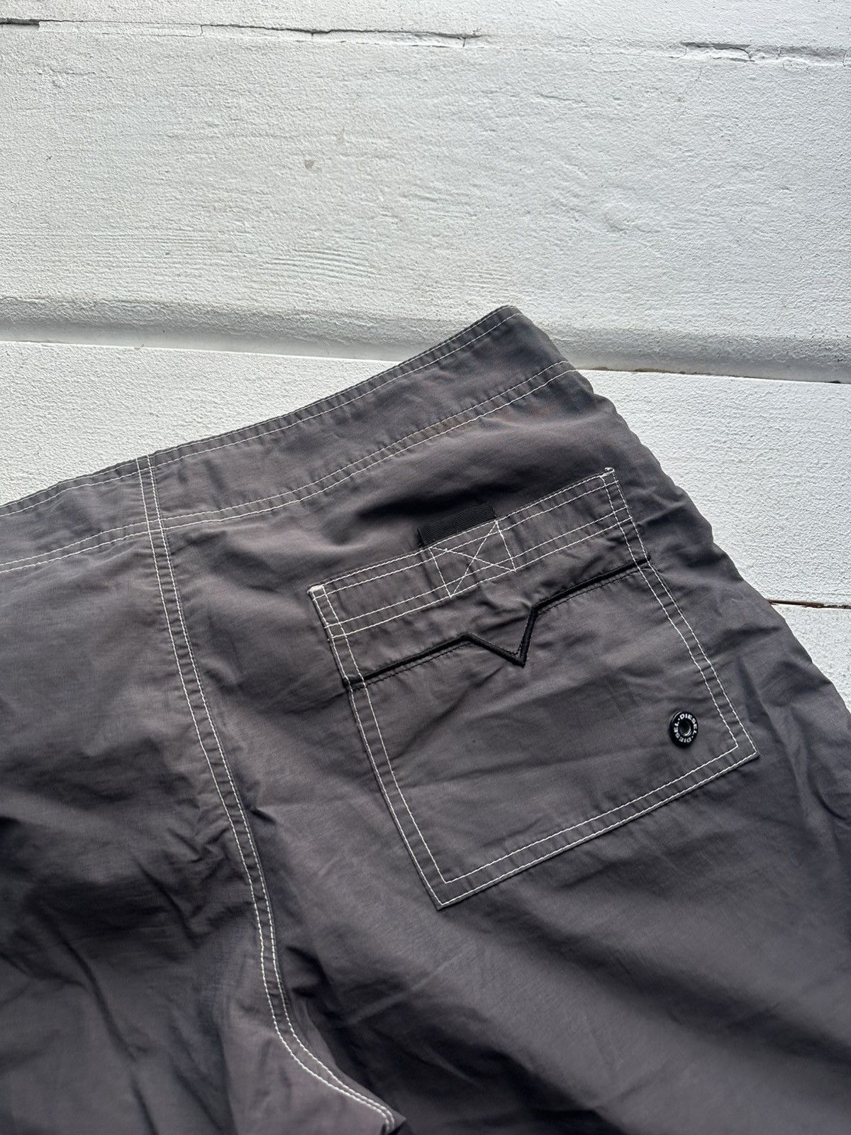 Diesel VNTG 🚨 DIESEL INDUSTRY GRAY SURF SHORTS RARE BIG LOGO POCKET Size US 32 / EU 48 - 11 Thumbnail