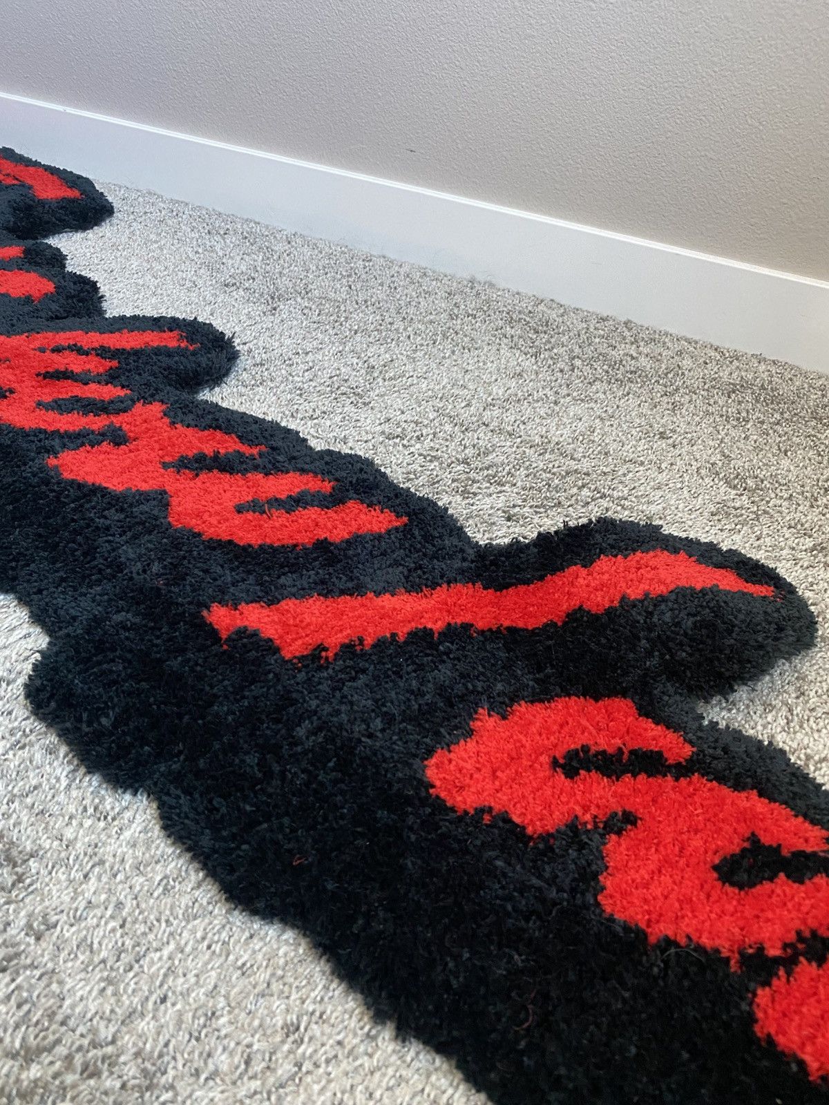 Elara Uncut Gems This Is How I Win Rug Size ONE SIZE - 4 Thumbnail