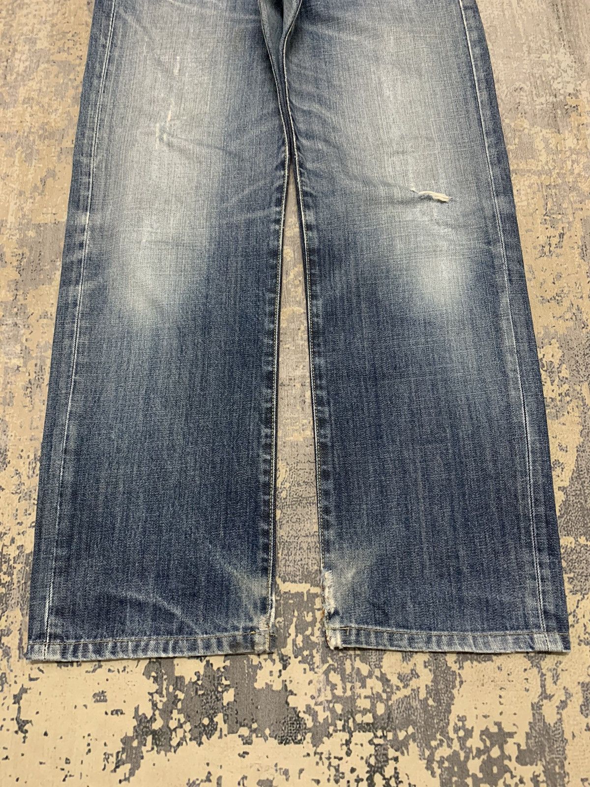 Japanese Brand Vintage Japanese Uniqlo S003 Mud Wash Distressed Loose Jeans Size US 30 / EU 46 - 4 Thumbnail