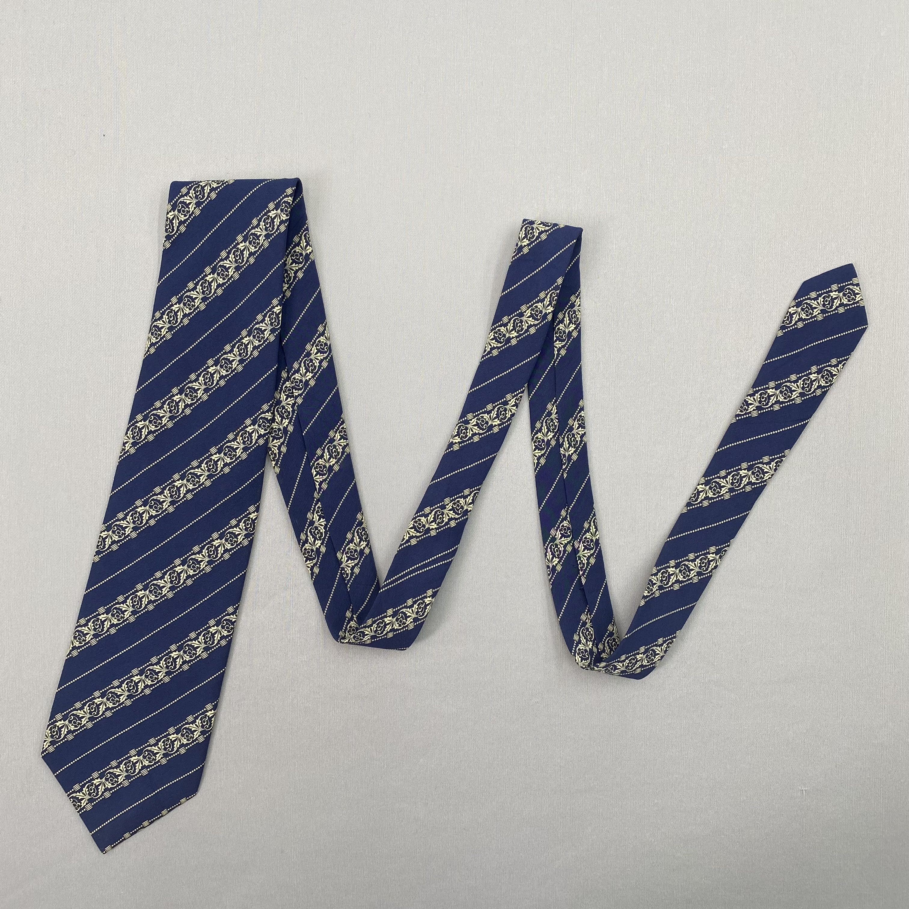 Japanese Brand Vintage Christian Dior SILK Necktie Cravate Pure Silk Size ONE SIZE - 5 Thumbnail
