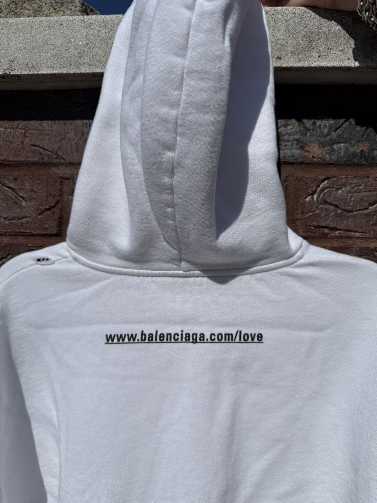 Balenciaga Balenciaga Distressed Valentine’s Day I Heart You Hoodie Size US XL / EU 56 / 4 - 6 Thumbnail