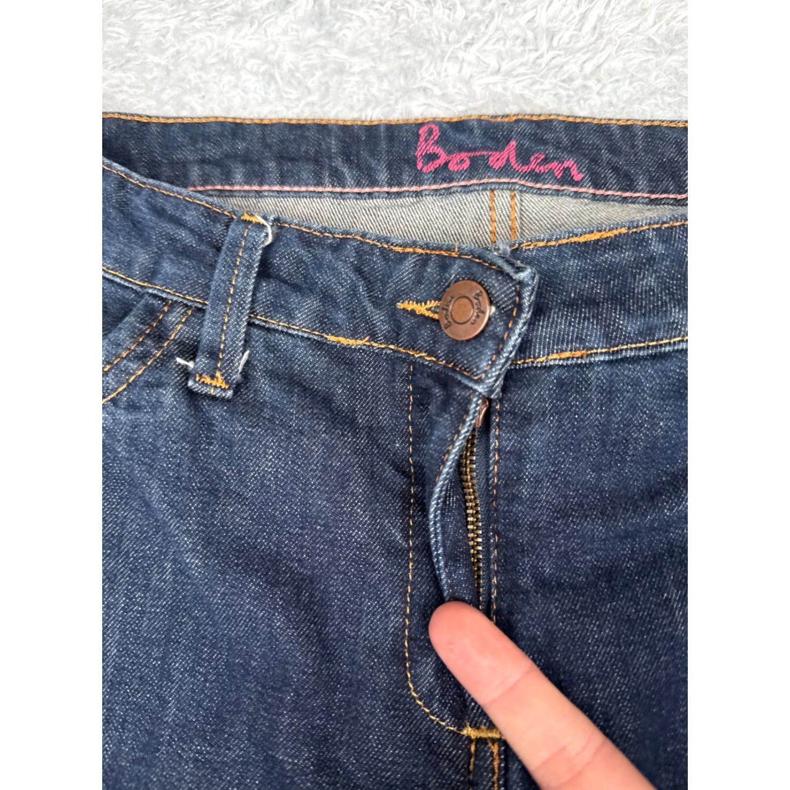 Boden Boden Jeans Women 10 Blue Denim Bootcut Dark Wash Mid Rise Cotton Blend 32x31 Jeans Womens Boots Cut 90s Southwestern USA Mens Women Girls Size 32" / US 10 / IT 46 - 5 Thumbnail