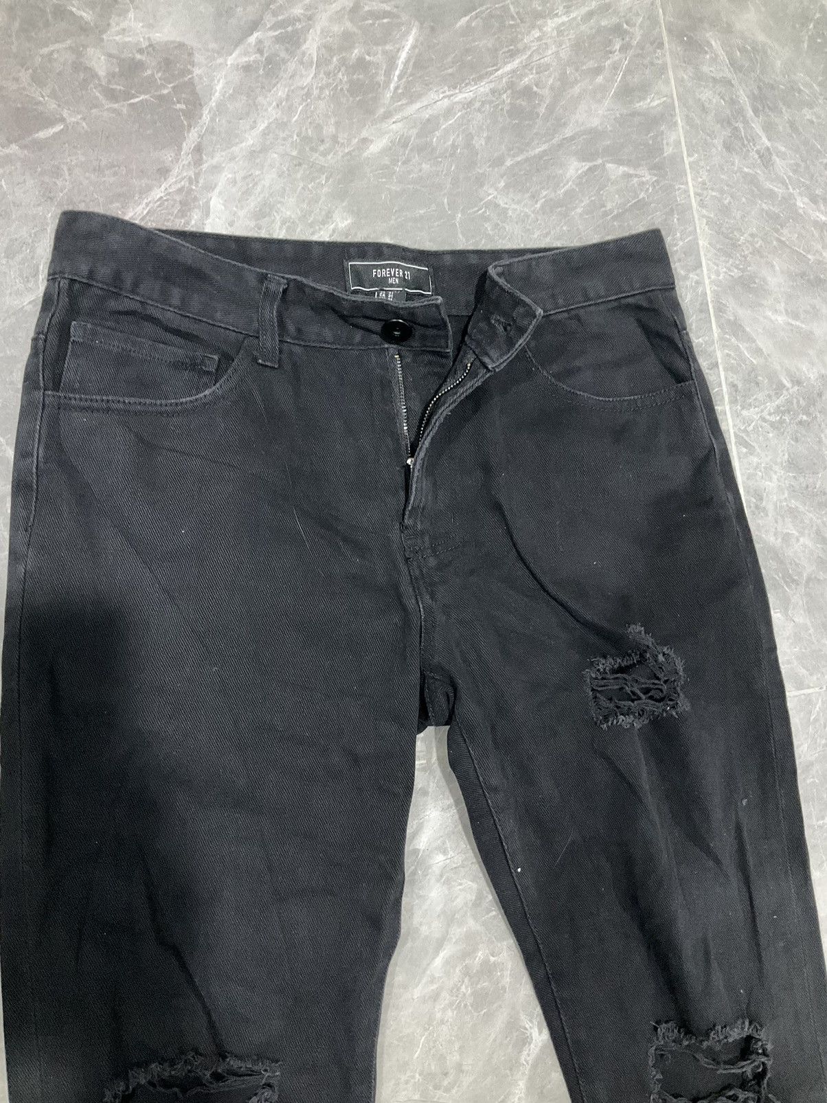 If Six Was Nine × Japanese Brand Jeans Black Distressed Denim Single Zip Forever 21 Size US 32 / EU 48 - 3 Thumbnail
