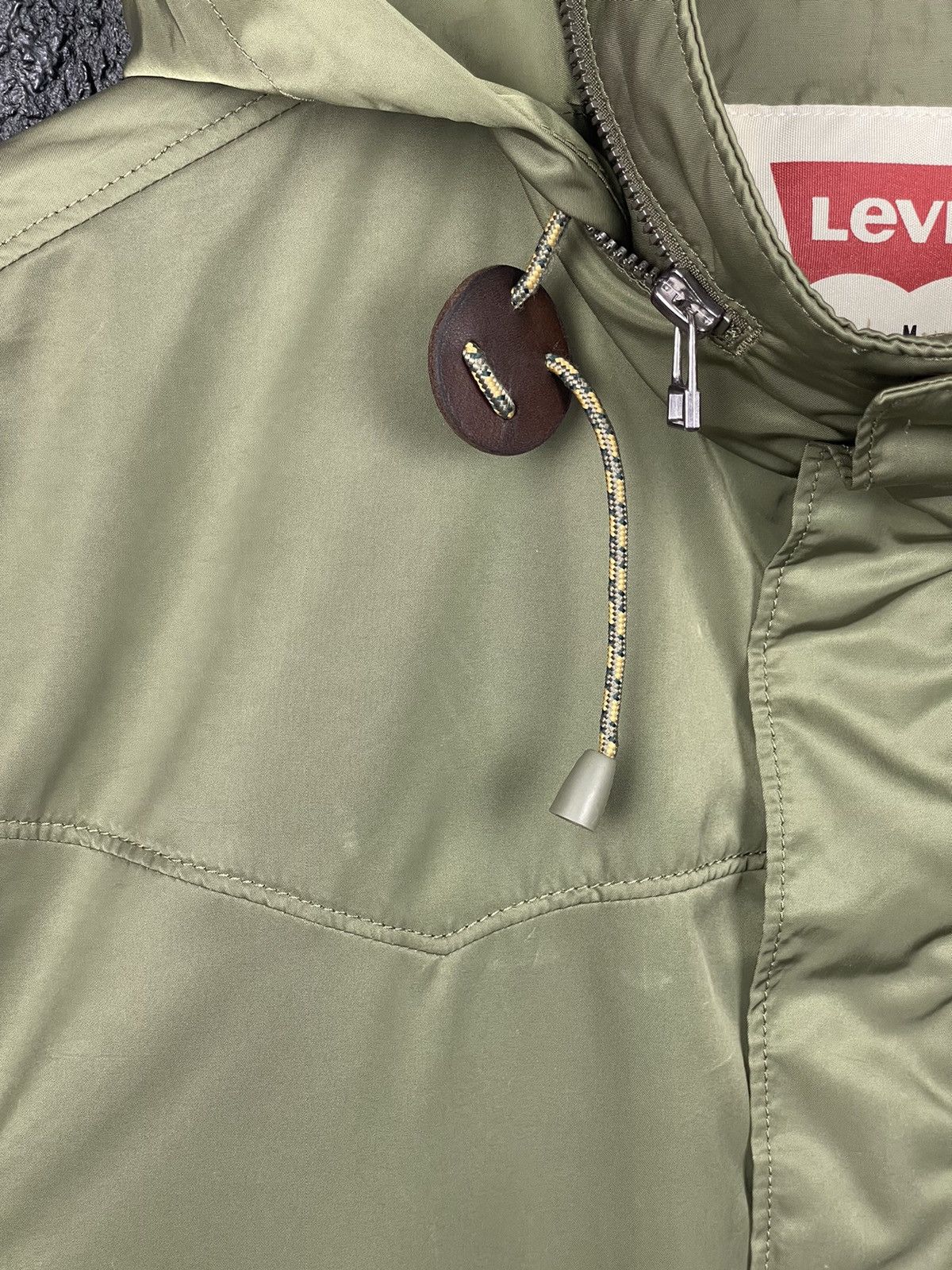 Levi's Levi’s Olive Full Zip Hooded Light Jacket Men’s Size Medium Size US M / EU 48-50 / 2 - 7 Thumbnail