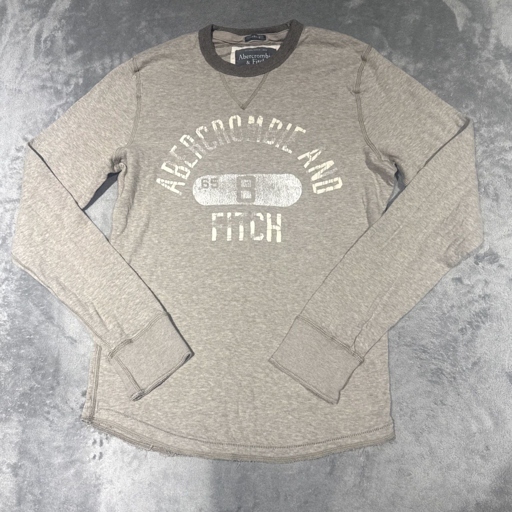 Abercrombie & Fitch VINTAGE Abercrombie & Fitch Shirt Medium Brown Long Sleeve Muscle New York Men T-Shirt Crew Neck Logo Knit Cotton Regular Size M Brown Size US M / EU 48-50 / 2 - 2 Thumbnail