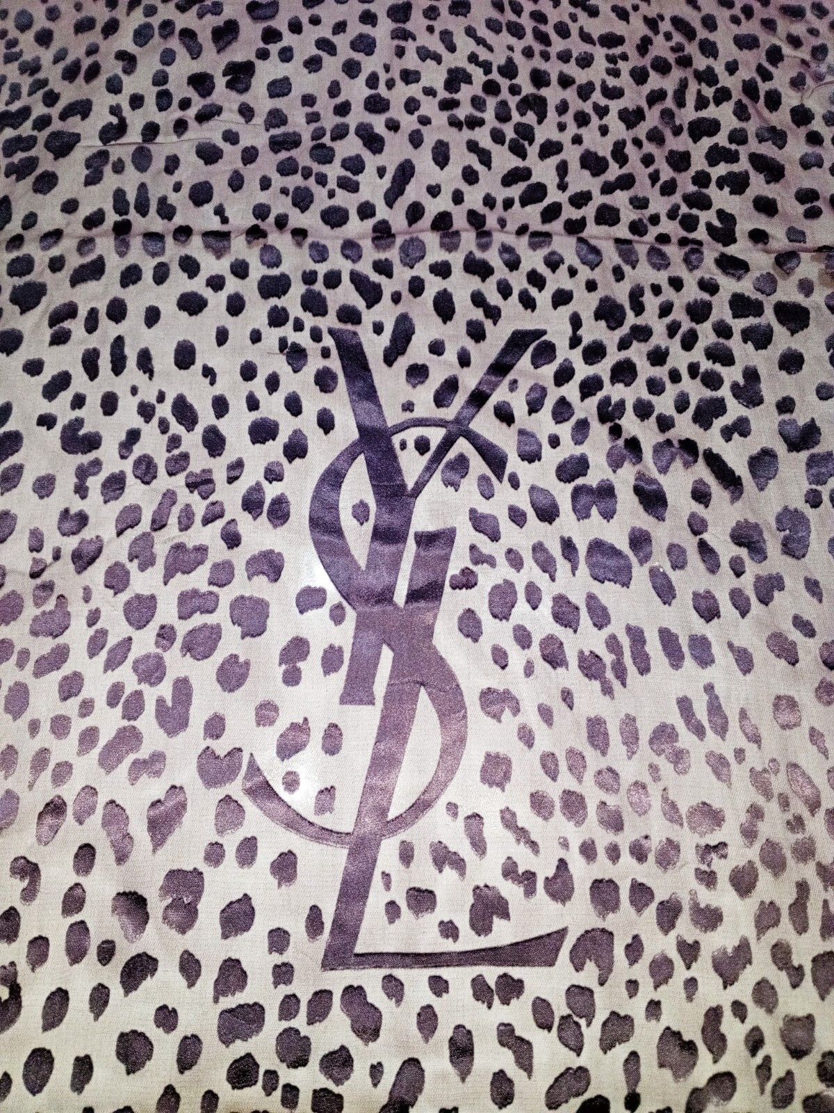 Yves Saint Laurent Yves Saint LAURENT YSL Paris Leopard Velvet Silk Scarf Size ONE SIZE - 2 Thumbnail