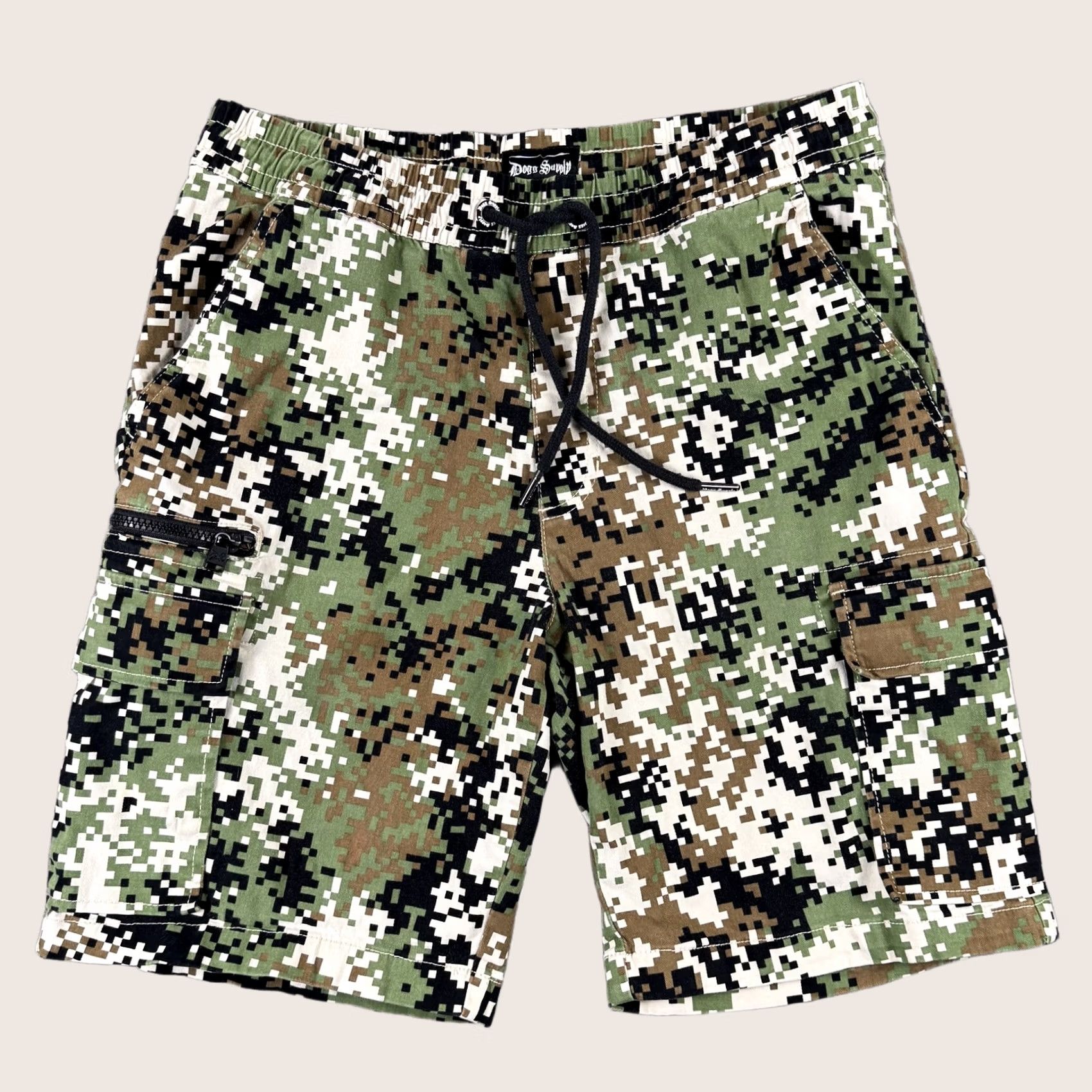 Vintage Dogg Supply Snoop Dogg Cargo Shorts Mens Medium Camo Digital Drawstring Pockets Size US 31 - 1 Thumbnail