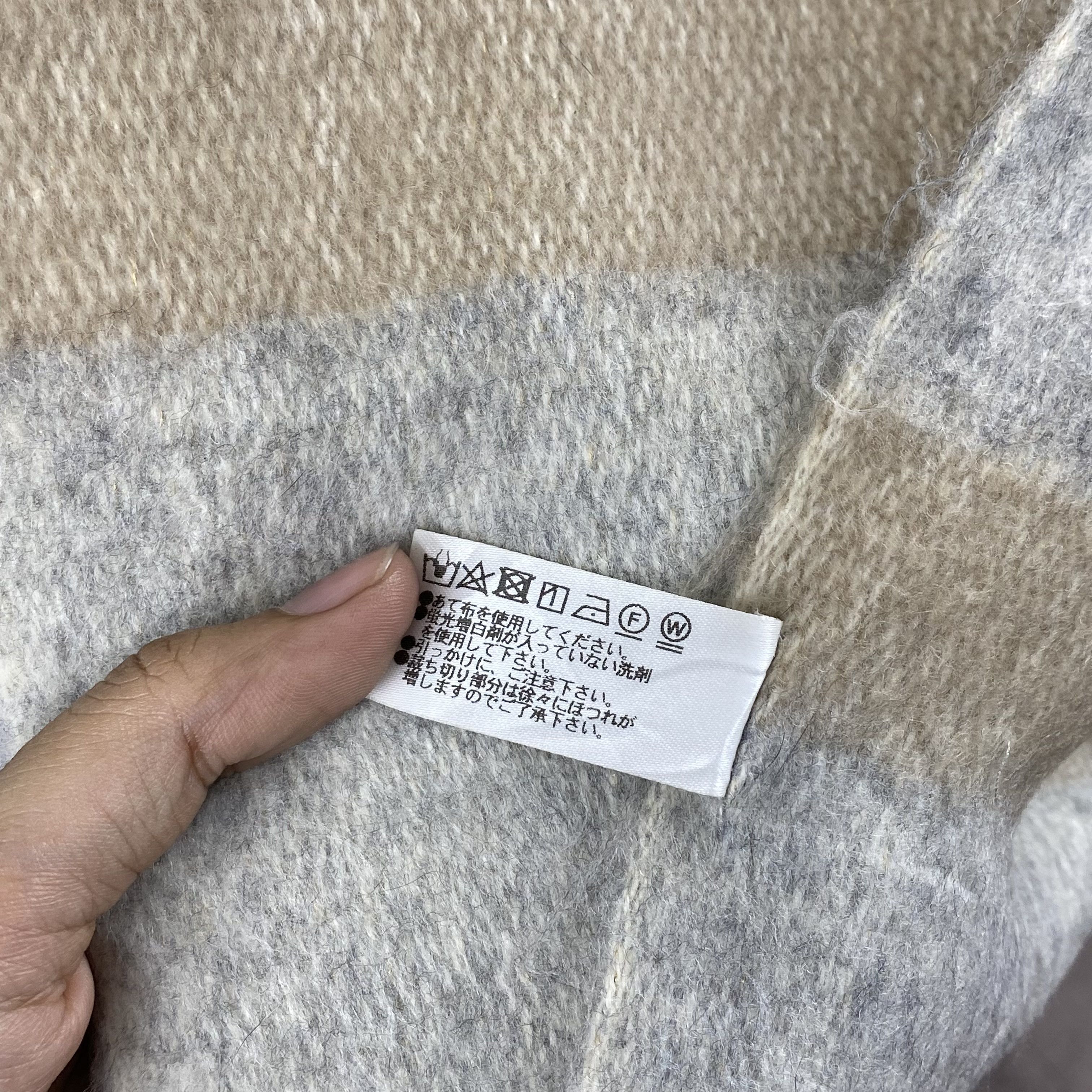 Jil Stuart Vintage Jill Stuart Scarf Muffler Wool Stole Wraps Scarves Size ONE SIZE - 6 Thumbnail