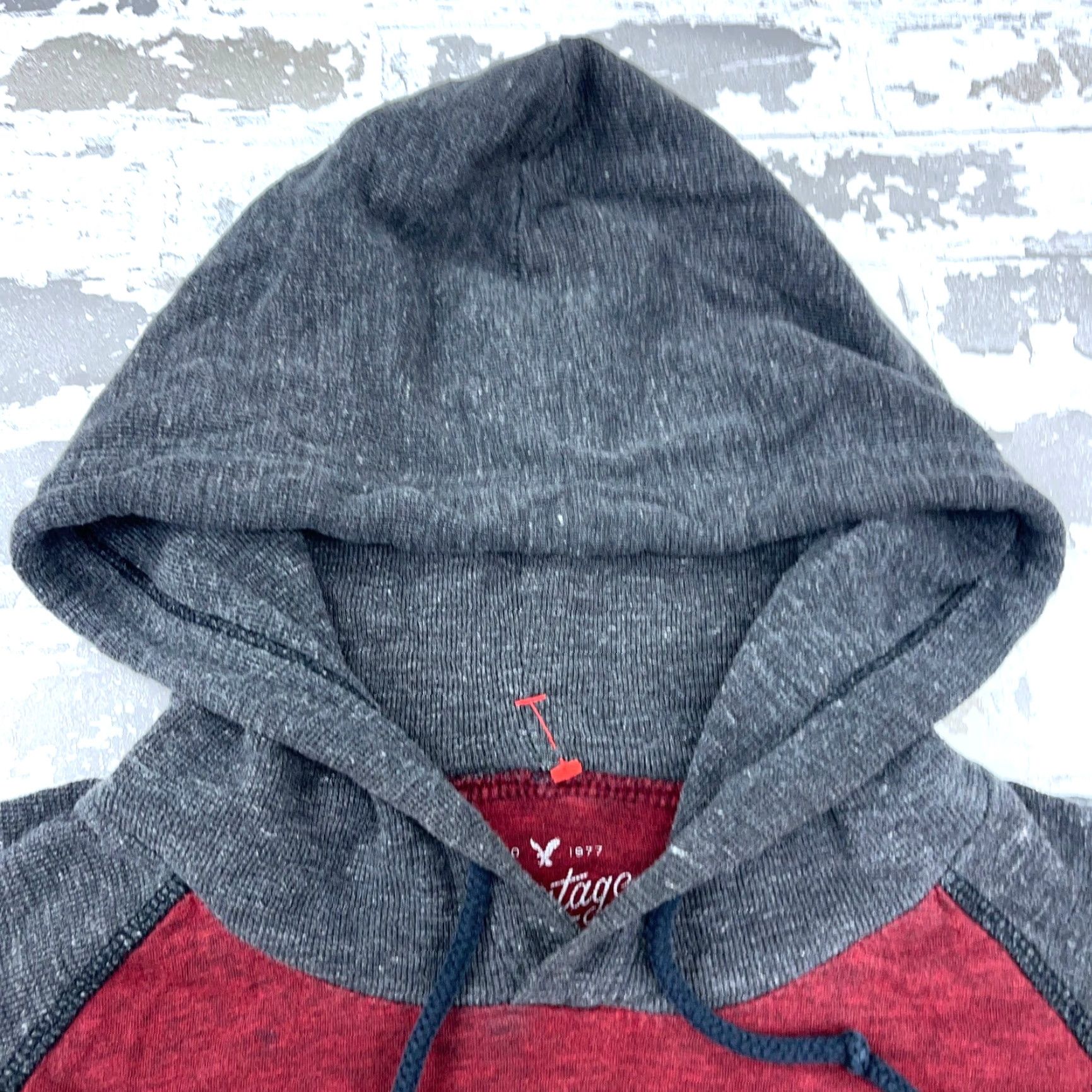 American Eagle Outfitters VINTAGE American Eagle Outfitters Shirt Men S Red Logo Knit Hoodie? Size US S / EU 44-46 / 1 - 4 Thumbnail