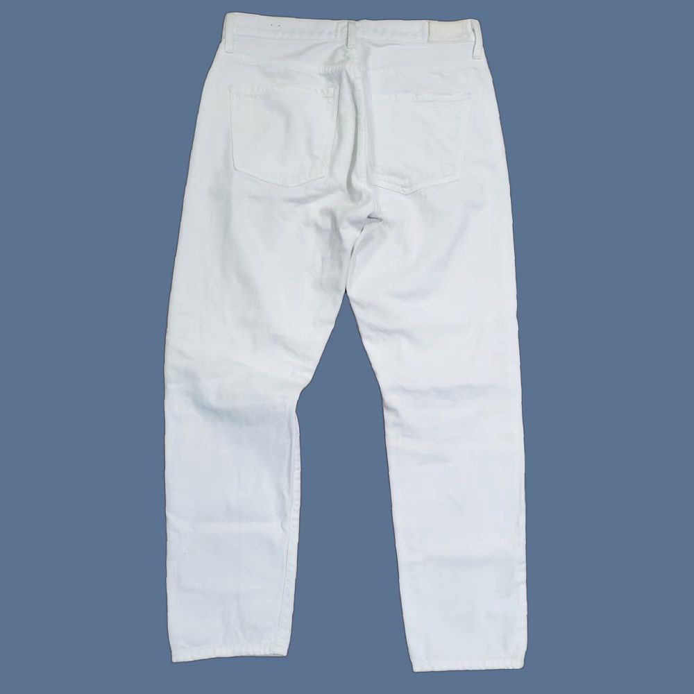 Citizens Of Humanity VINTAGE Citizens of Humanity Jeans Womens Liya White 28 High Rise Button Fly Cropped Distressed 26in Inseam Denim 100% Cotton USA Womens Size 28" / US 6 / IT 42 - 1 Thumbnail