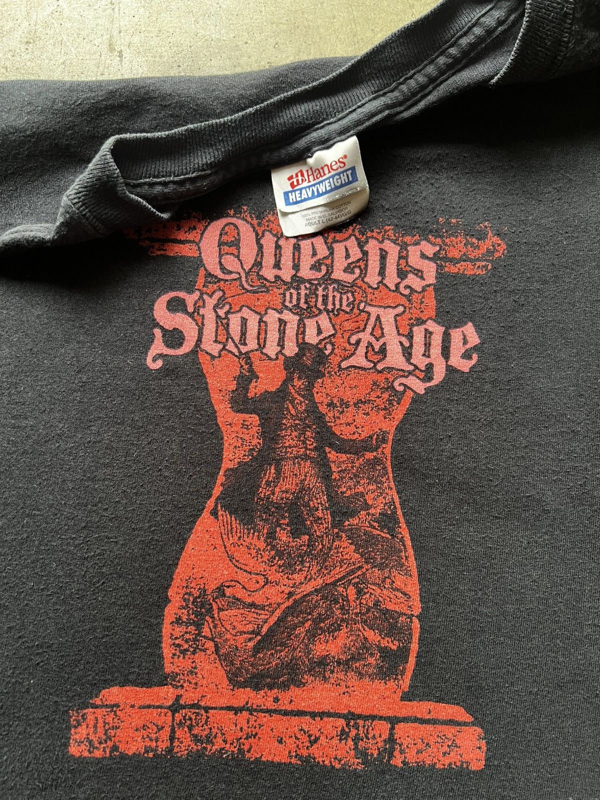 Vintage 2007 Queens Of The Stone Age Band Tour Tee Shirt Strokes Size US L / EU 52-54 / 3 - 4 Thumbnail