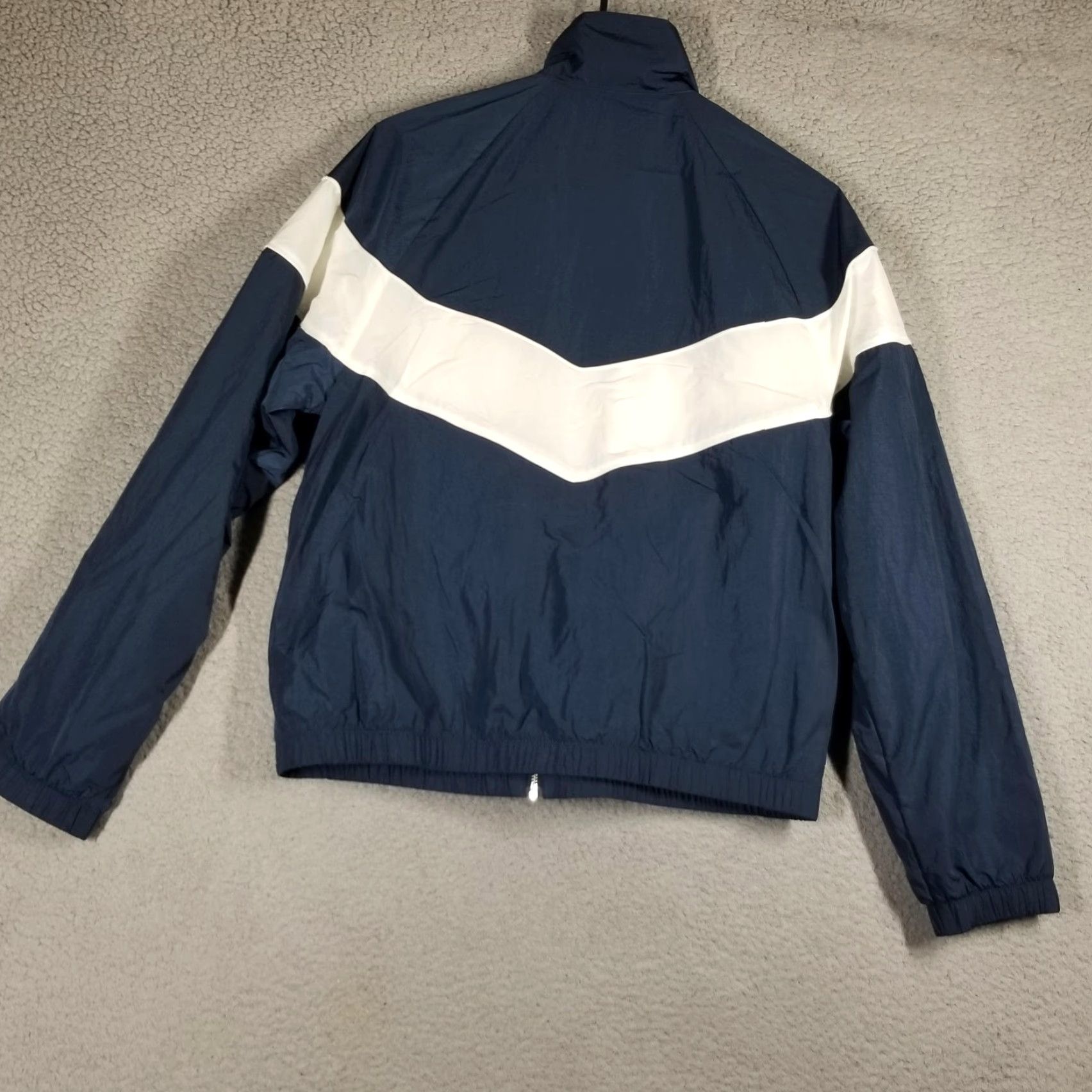 Nike Nike Windrunner Women's Small UV Woven Full-Zip Jacket FV6304-478 Sample Size S / US 4 / IT 40 - 2 Thumbnail