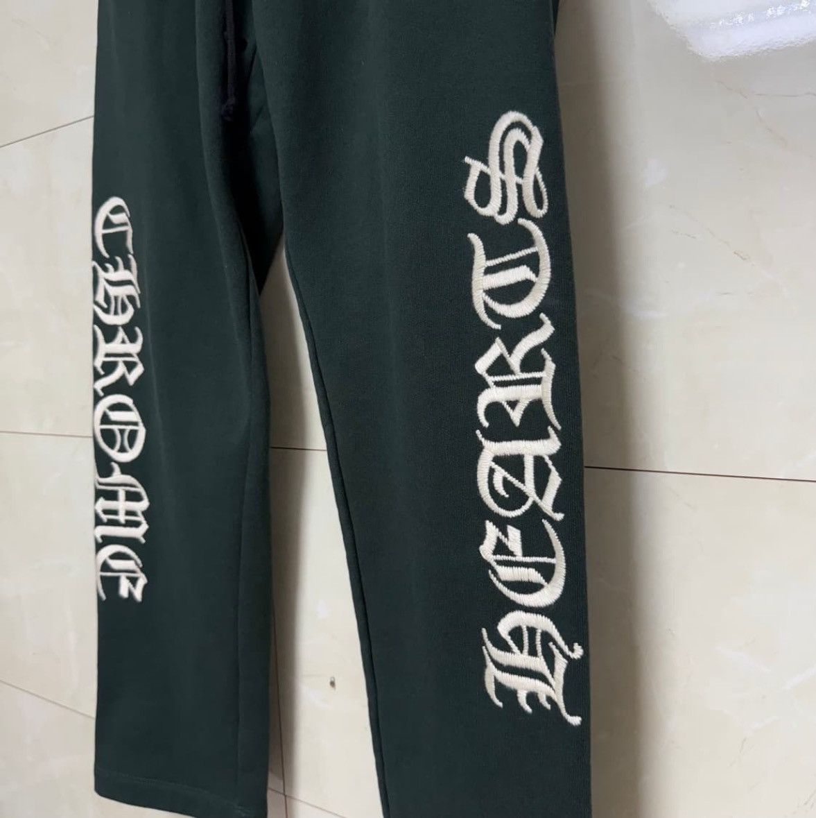 Chrome Hearts *VIC* Slow Ride Heavy Weight Sweatpants Size US 34 / EU 50 - 2 Thumbnail