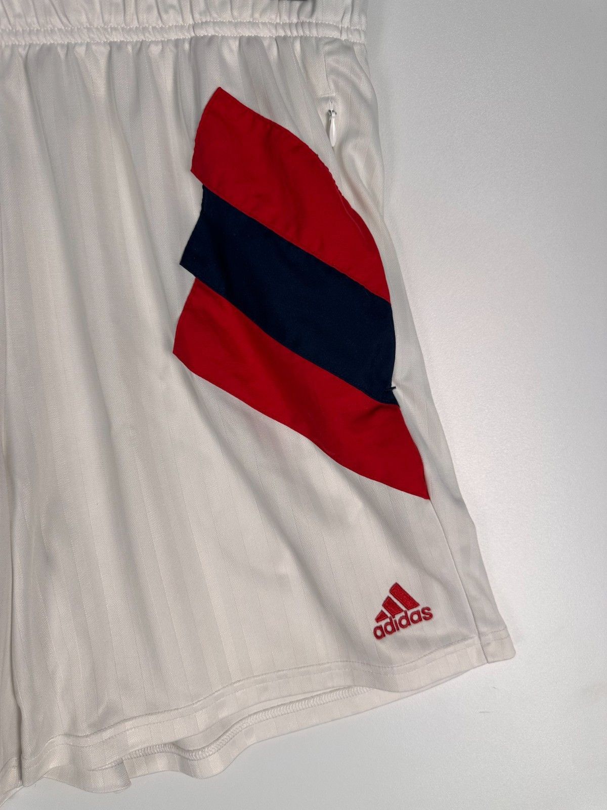 Adidas Arsenal London 2022 Football Soccer Shorts Adidas XL White Size US 36 / EU 52 - 3 Thumbnail