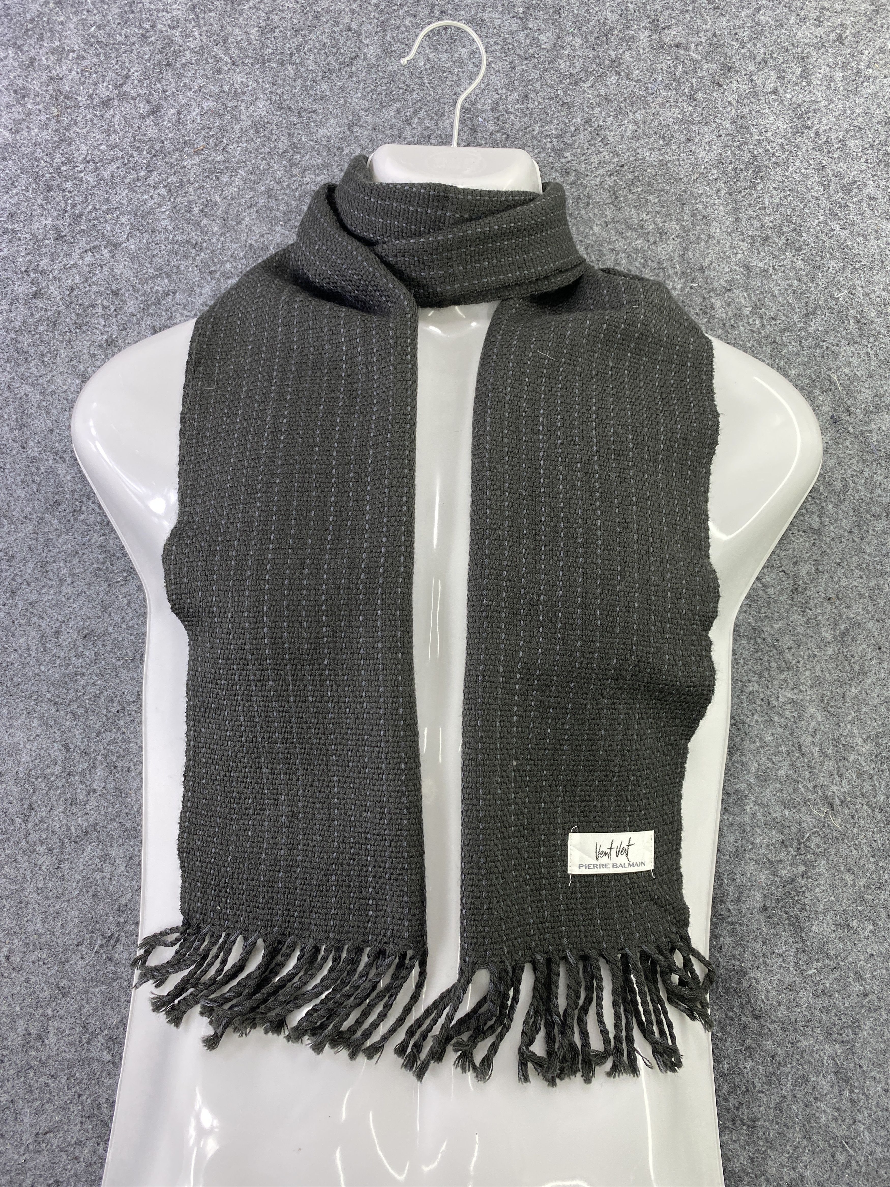 Pierre Balmain VENT VERT PIERRE BALMAIN Scarf/Muffler/neckwear-T479 Size ONE SIZE - 1 Thumbnail