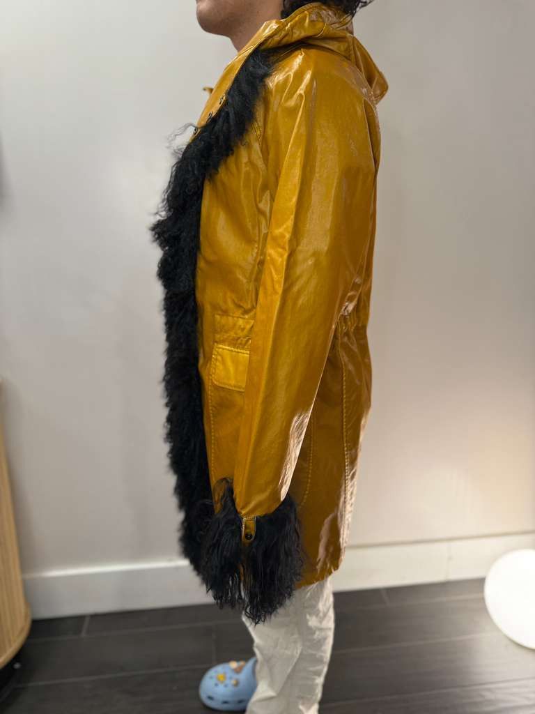 Other Vinyl Yellow Coat with real mongolian Fur Size US L / EU 52-54 / 3 - 10 Thumbnail