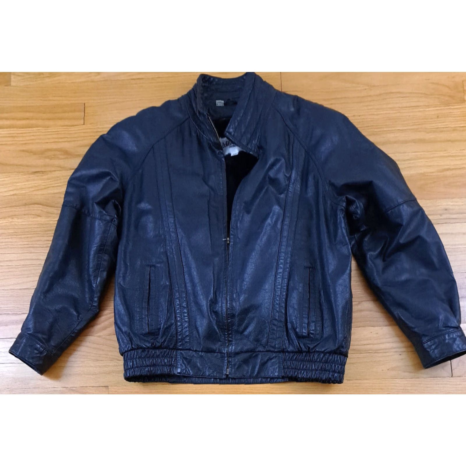 Wilson VINTAGE Wilson Suede & Leather Jacket- Insulated Zip Vest size 42 Men's Bomber Jacket Black Leather 25 1/2 long 22in pit to pit Size US XS / EU 42 / 0 - 3 Thumbnail