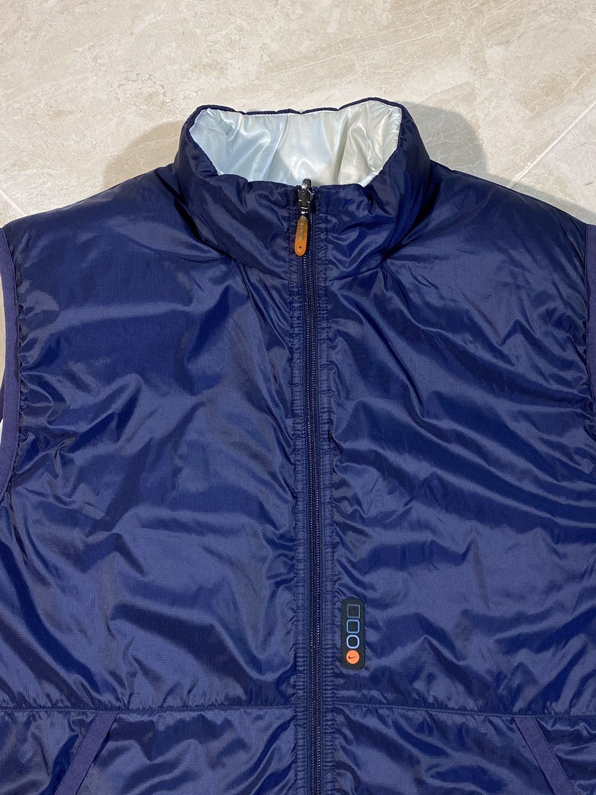 Nike 🔥 Y2k NIKE PUFFER VEST SILVER FUTURE RAVE VIBES Size US XL / EU 56 / 4 - 5 Thumbnail