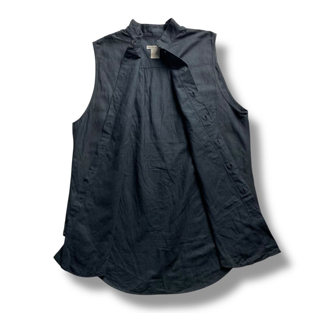 Emporio Armani EMPORIO ARMANI BUTTON UP LINEN SLEEVELESS SHIRT Size US L / EU 52-54 / 3 - 3 Thumbnail