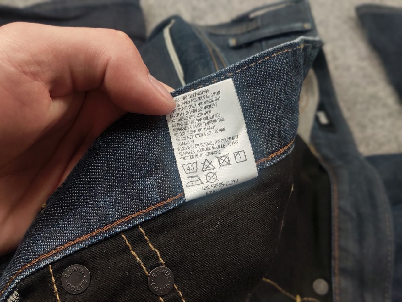 Edwin Edwin Vintage Japan Selvedge Distressed Denim Jeans ES505S Size US 33 - 18 Thumbnail