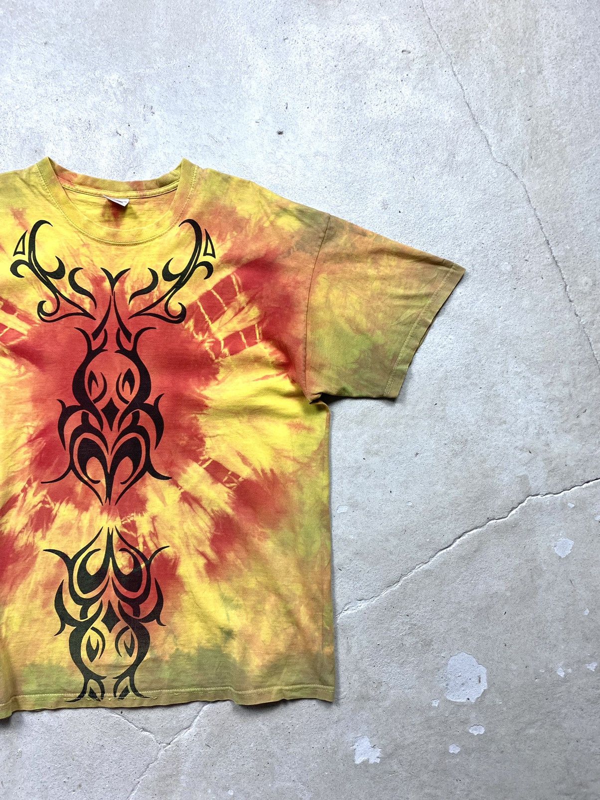 Vintage Y2K Vintage 2000’s Surf Design Tie Dye T Shirt Stussy Size US XL / EU 56 / 4 - 4 Thumbnail