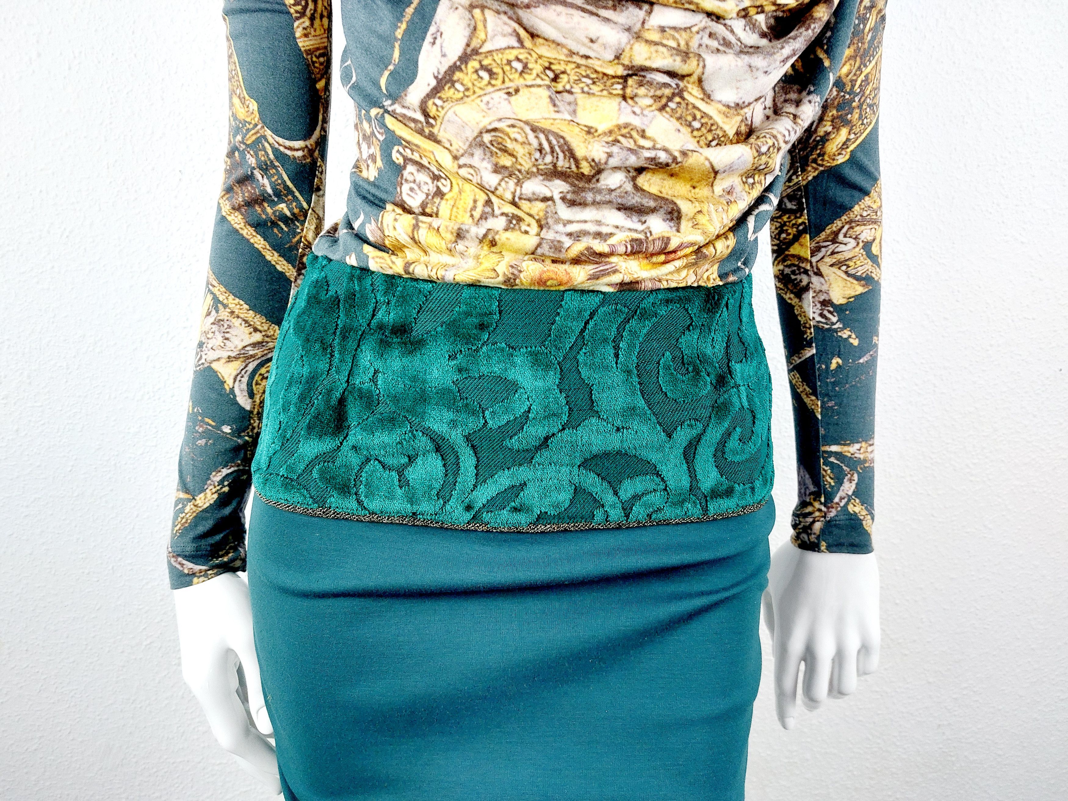 Roberto Cavalli Roberto Cavalli Greek Medusa Baroque Velvet Dress Size XS / US 0-2 / IT 36-38 - 7 Thumbnail