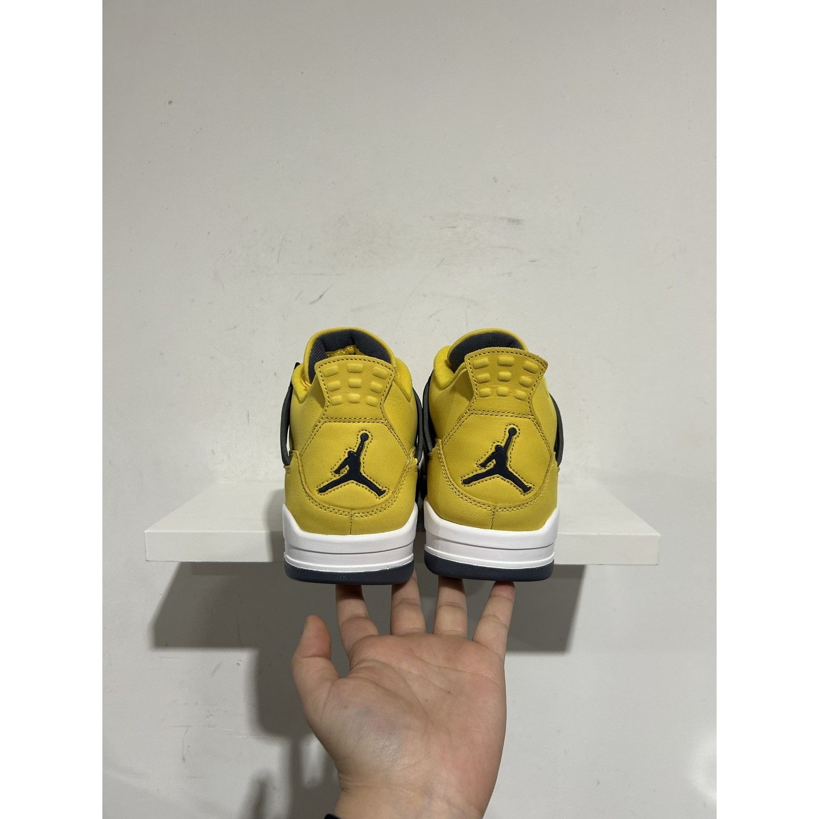 Nike JORDAN 4 RETRO LIGHTING 2021 SIZE 10 NEW Size US 10 / EU 43 - 4 Thumbnail