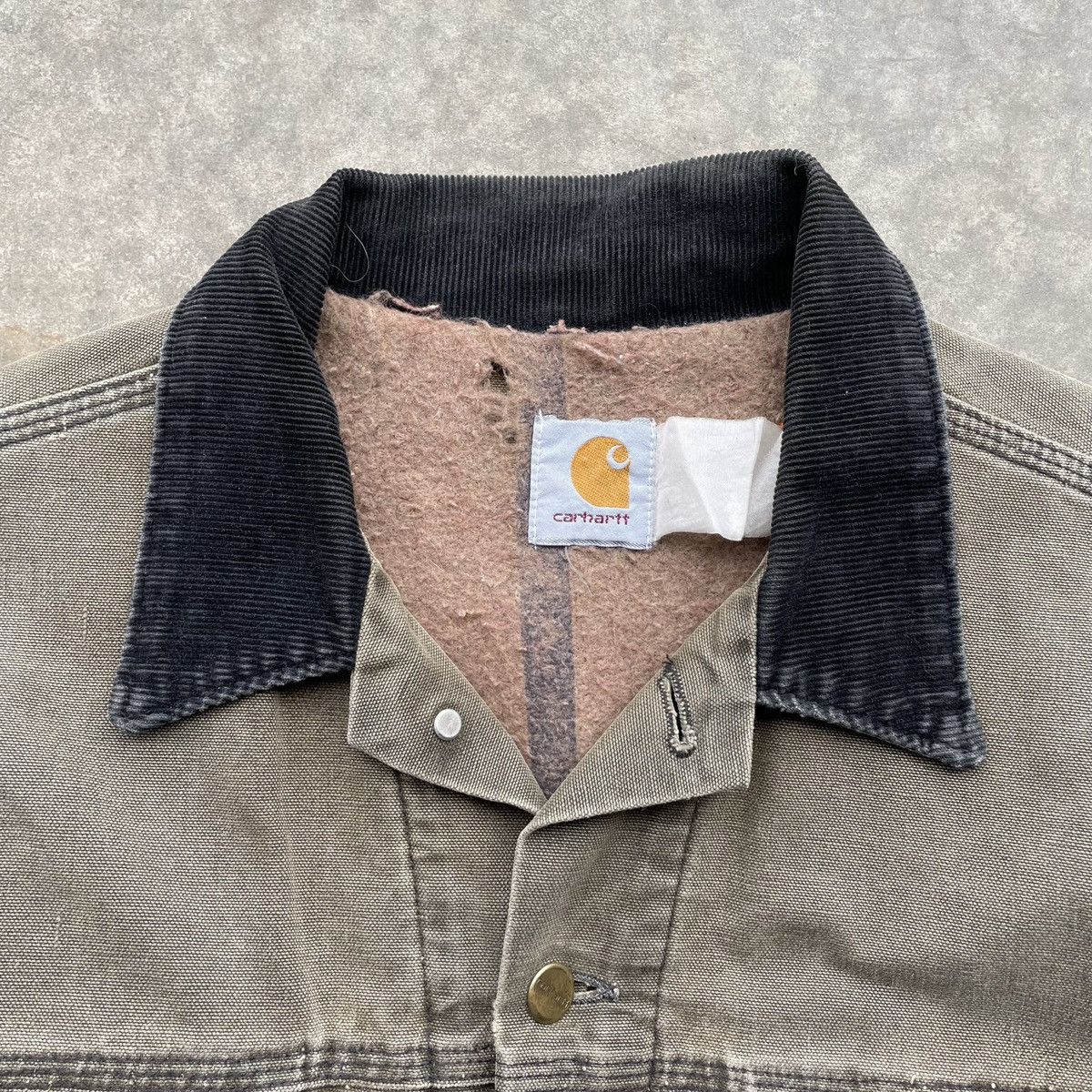 Carhartt × Vintage Vintage Carhartt Trucker Jacket Blanket Lined Faded Detroit Size US L / EU 52-54 / 3 - 6 Thumbnail