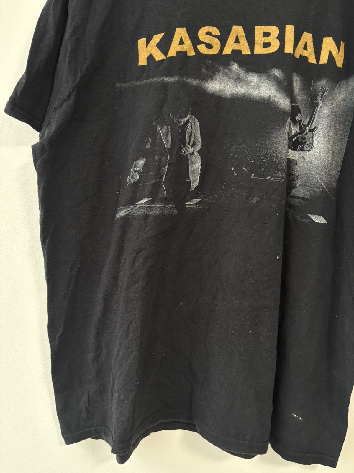 Vintage Vibtage Kasabian Mens t-shirt band rock merch y2k retro Size US L / EU 52-54 / 3 - 5 Thumbnail