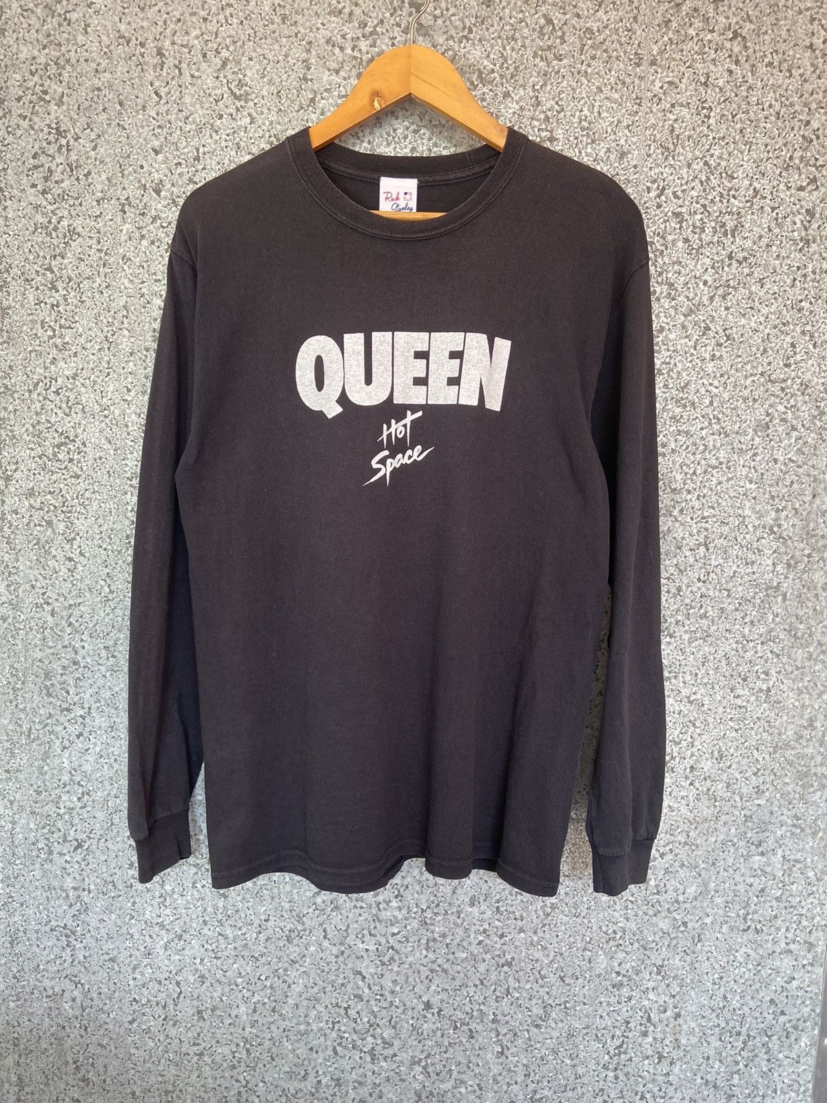 Band Tees Vintage Queen t shirt long sleeve Size US M / EU 48-50 / 2 - 1 Thumbnail