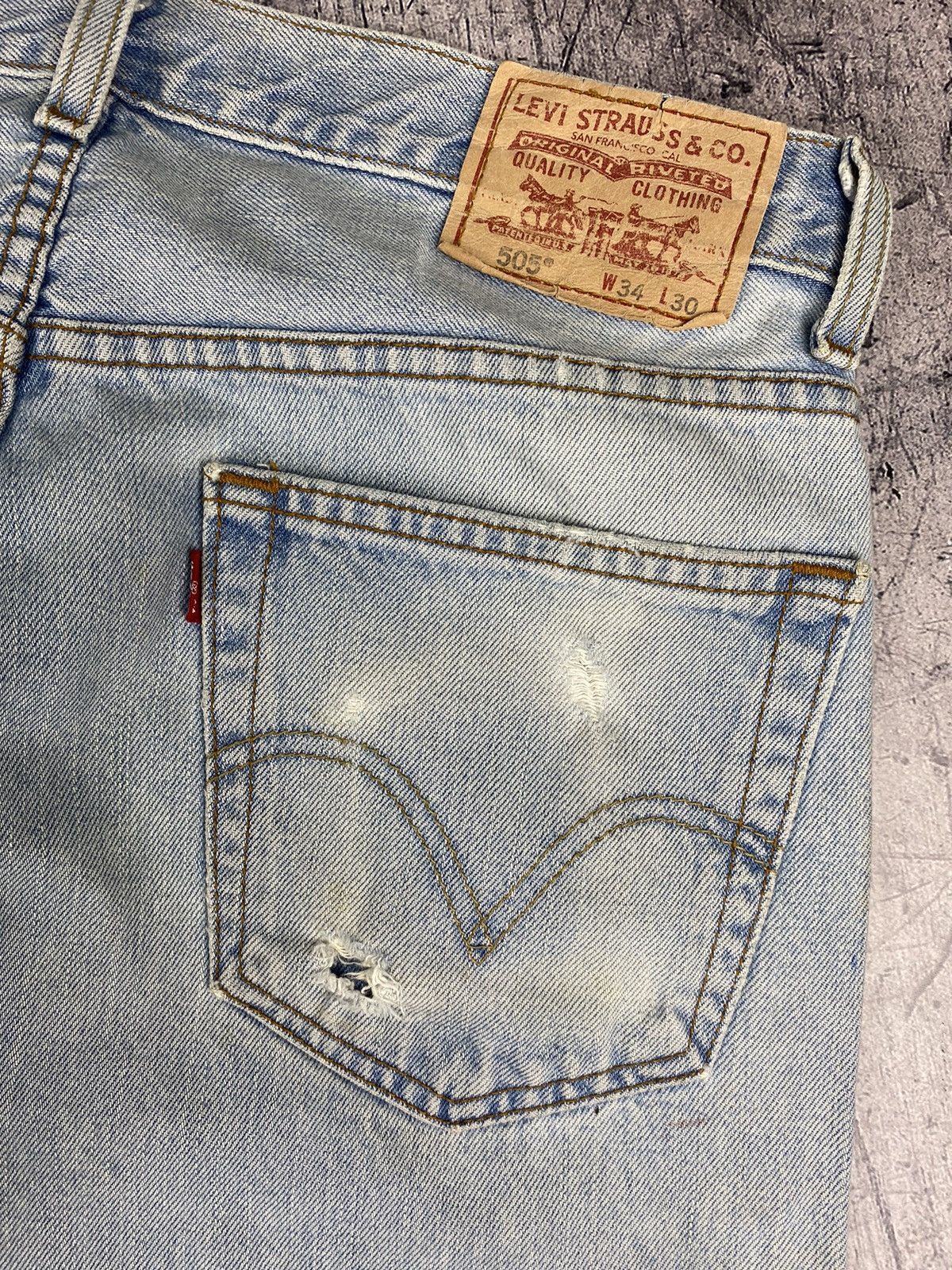 Levi's Vintage Levis 505 Distressed Jeans Size US 34 / EU 50 - 14 Thumbnail