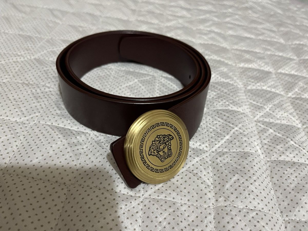 Versace Golden Round Buckle VERSACE HEAD Size 34 - 1 Thumbnail
