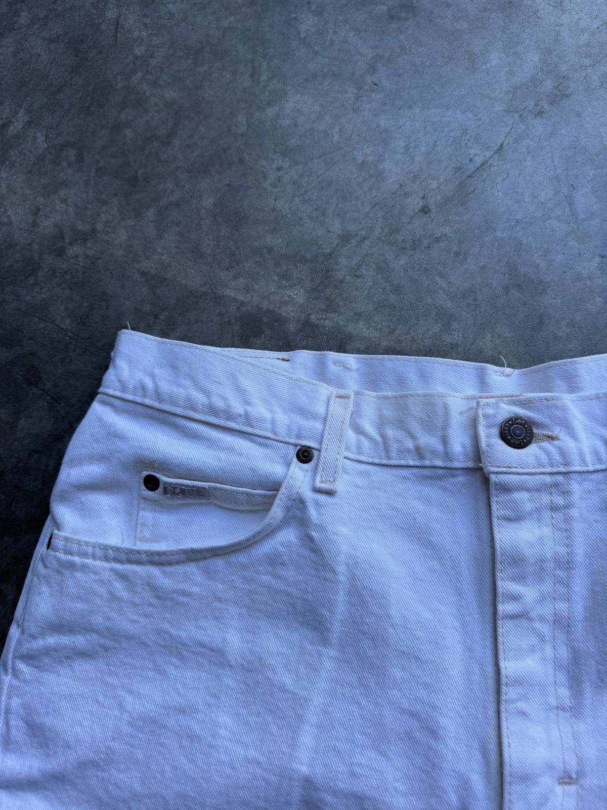 Lee Vintage 90’s/00’s Lee White Denim Baggy jorts Size US 34 / EU 50 - 2 Thumbnail