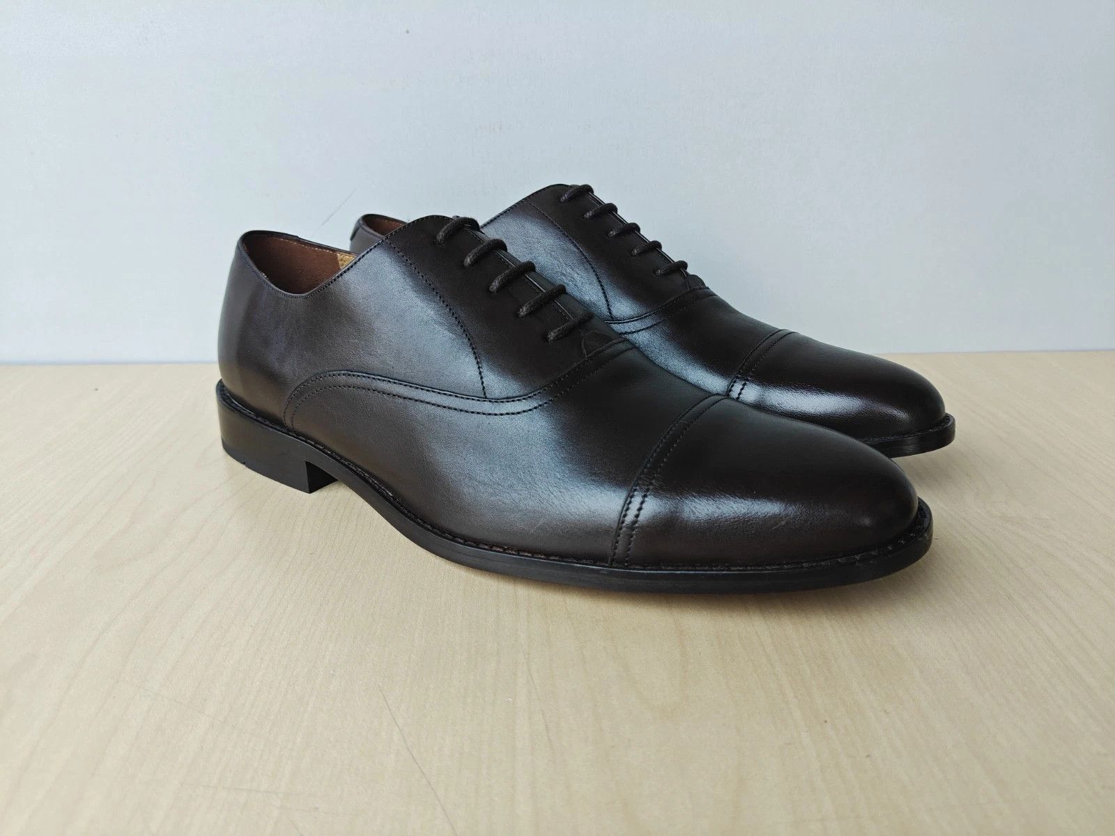 Charles Tyrwhitt Charles Tyrwhitt Men’s Dress Oxford Shoes T / 0027 Size US 10 / EU 43 - 1 Thumbnail