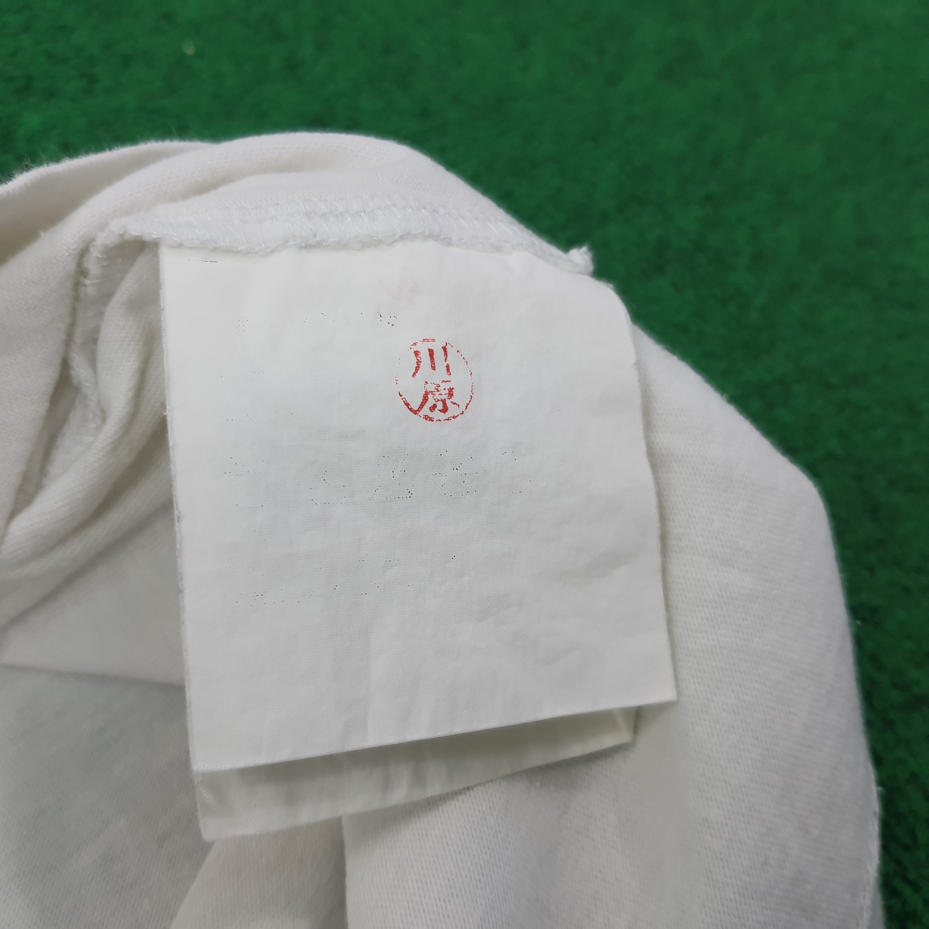 Comme des Garcons PLAY Vintage Comme Des Garcons PLAY Heart Logo Tshirt C267N33 Size XS / US 0-2 / IT 36-38 - 6 Thumbnail