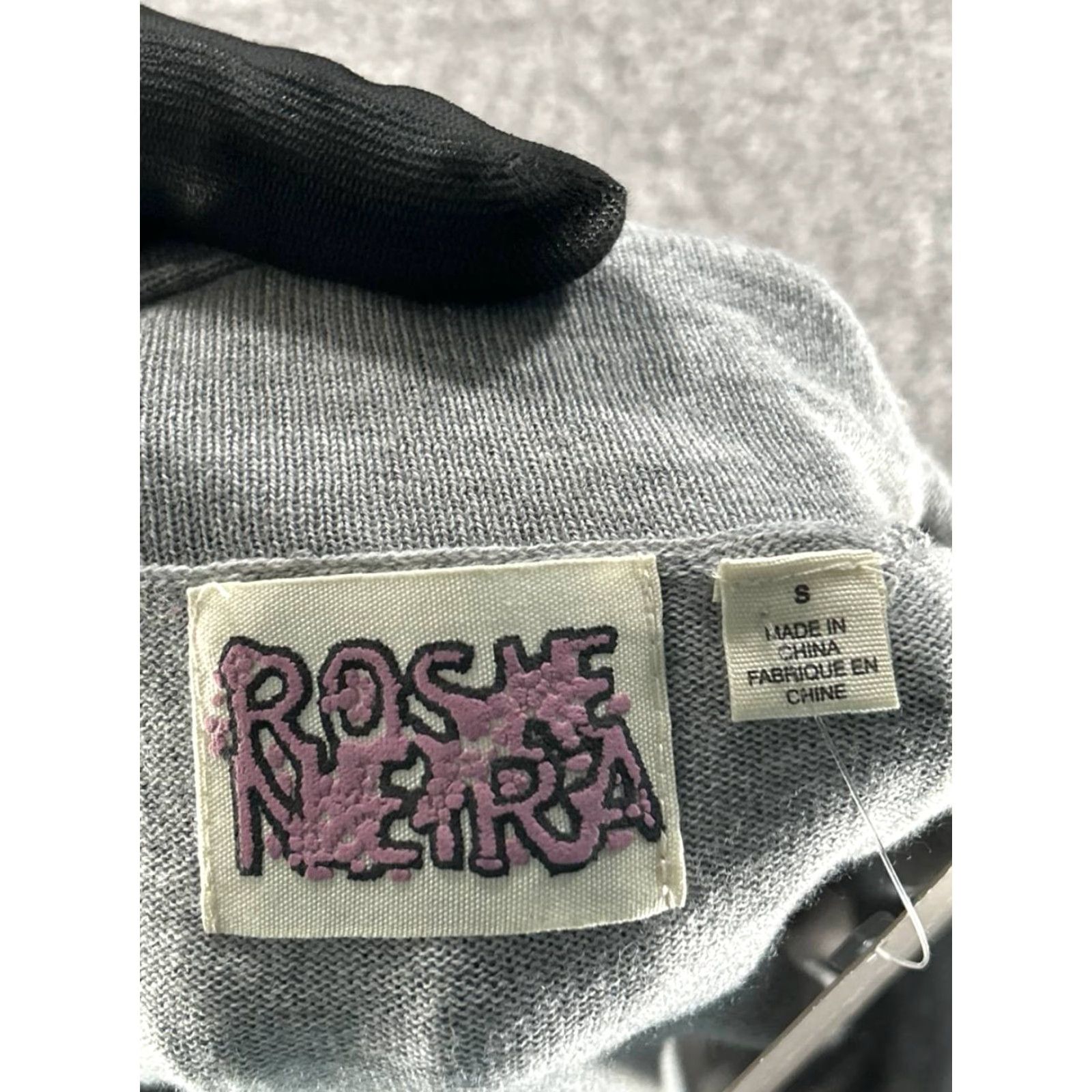 Vintage Rosie Neira Sweater Cardigan Womens Small Gray Cotton Blend Knit V-Neck Casual Winter, Spring, Fall Womens Small Gray Cardigan Knit Sweater Size S / US 4 / IT 40 - 3 Thumbnail