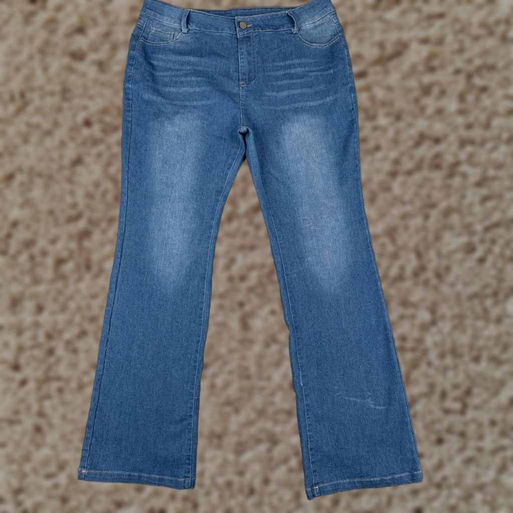 Vintage Jeans Women 14 Blue Denim Bootcut High Rise 34x32 Cotton Cotton Blend Light Wash 5-Pocket Design Womens Size 36" / US 14 / IT 50 - 1 Thumbnail