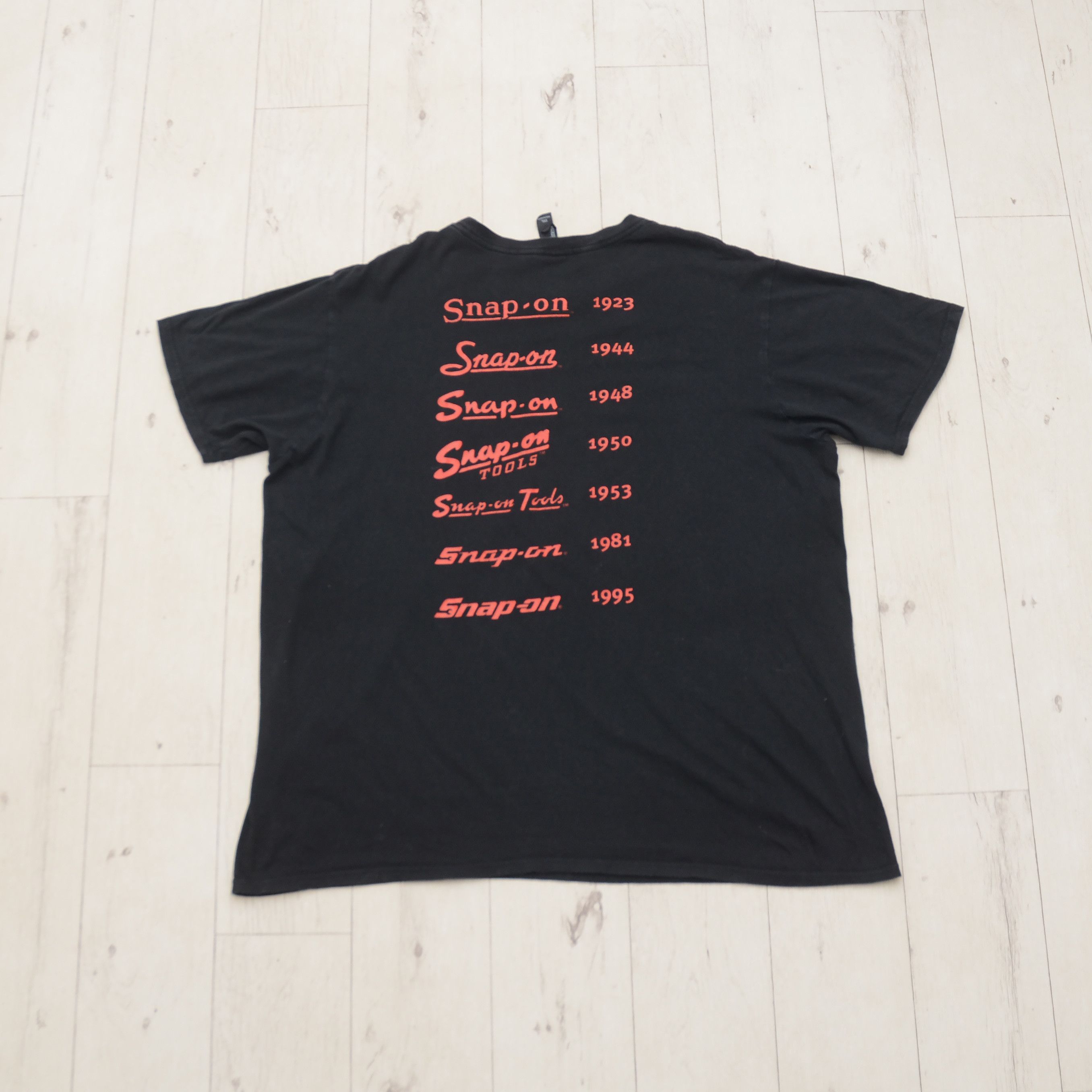 Hanes × Vintage Snap On Tools Hanes 2XL-XL T-Shirt Vintage 100th Anni Logo Size US XXL / EU 58 / 5 - 2 Thumbnail