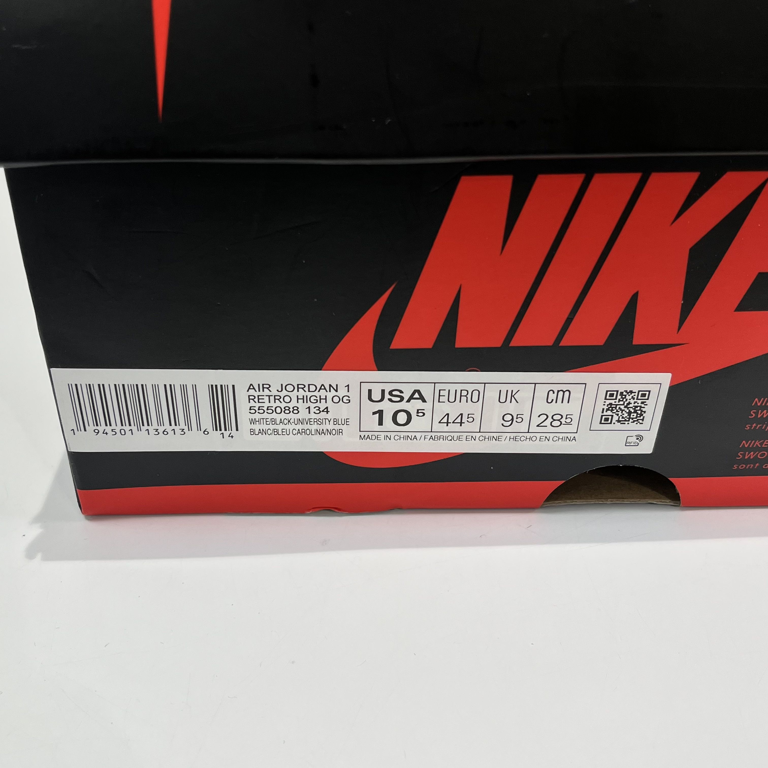 Nike Jordan 1 Retro High OG University Blue Size US 10.5 / EU 43-44 - 13 Thumbnail