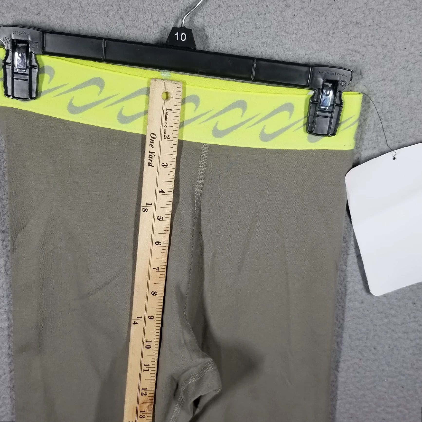 Nike VINTAGE Nike Women's Leggings 7/8 High-Rise Swoosh Green Small Athletic Yoga Fitness Size 28" / US 6 / IT 42 - 5 Thumbnail