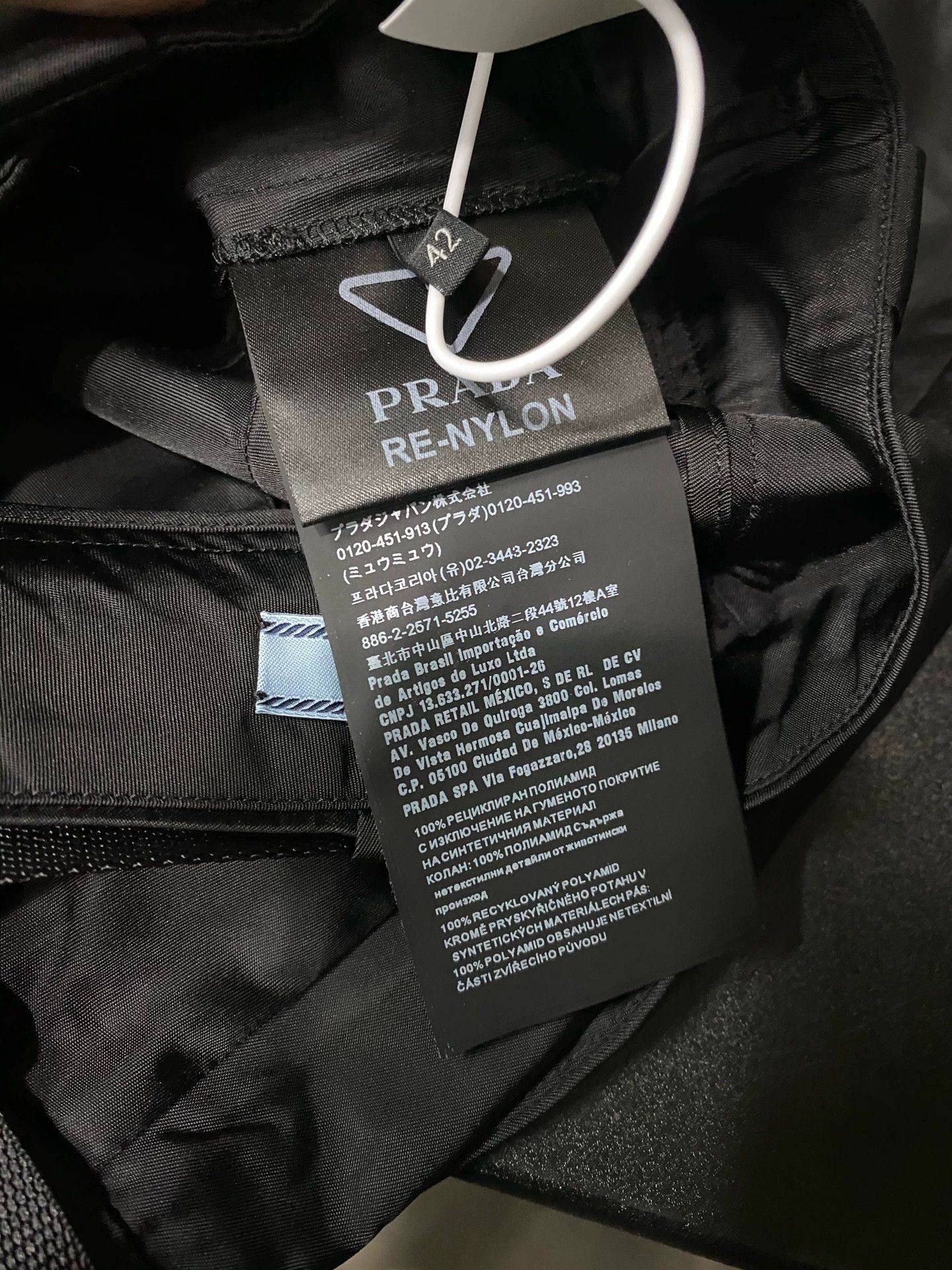 Prada Prada Triangle Bag Shorts Size: 42 Size US 26 / EU 42 - 7 Thumbnail