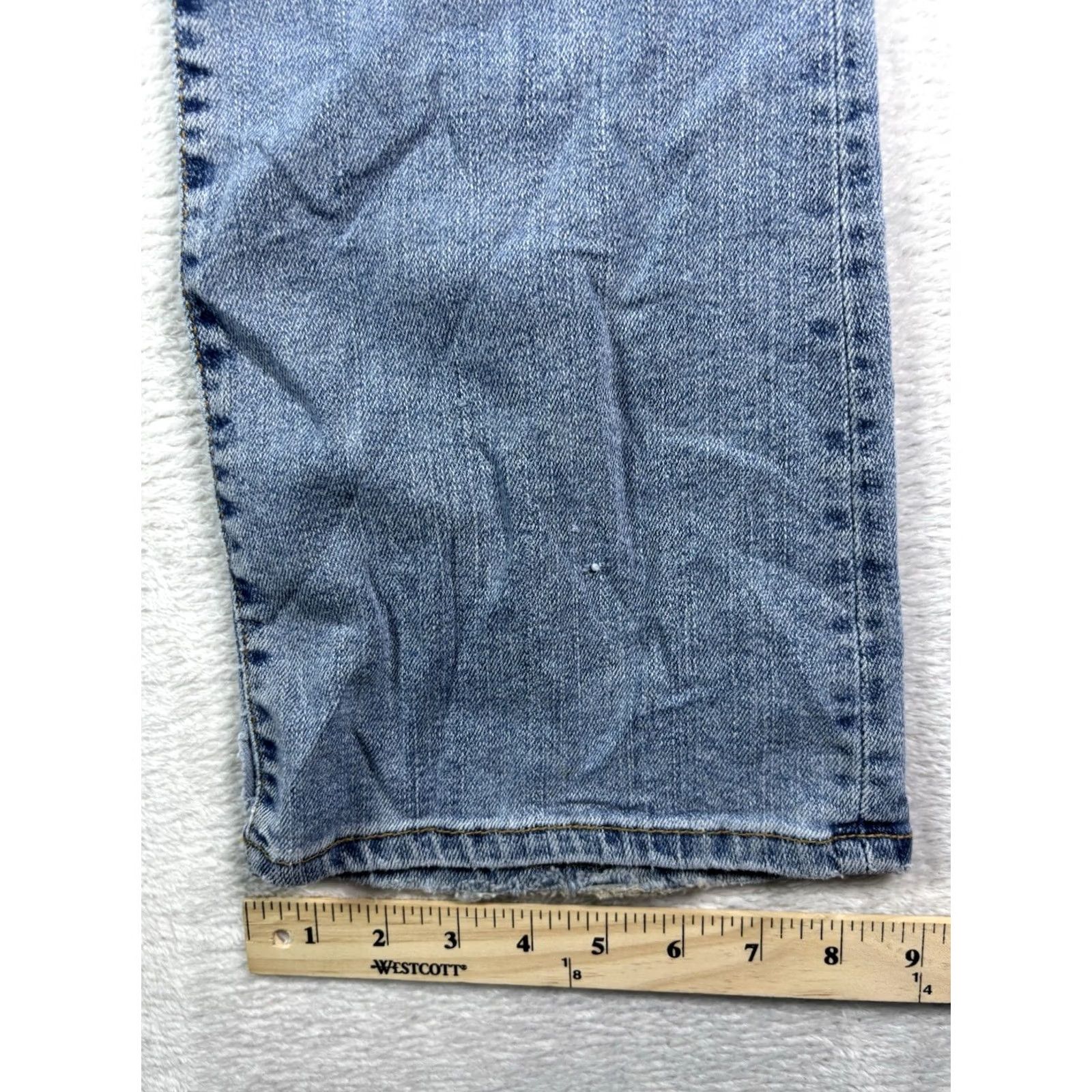 Levi's - Keep exact spelling and capitalization from original (Levi’S stays Levi’S, not NIKE) Size 30" / US 8 / IT 44 - 5 Thumbnail
