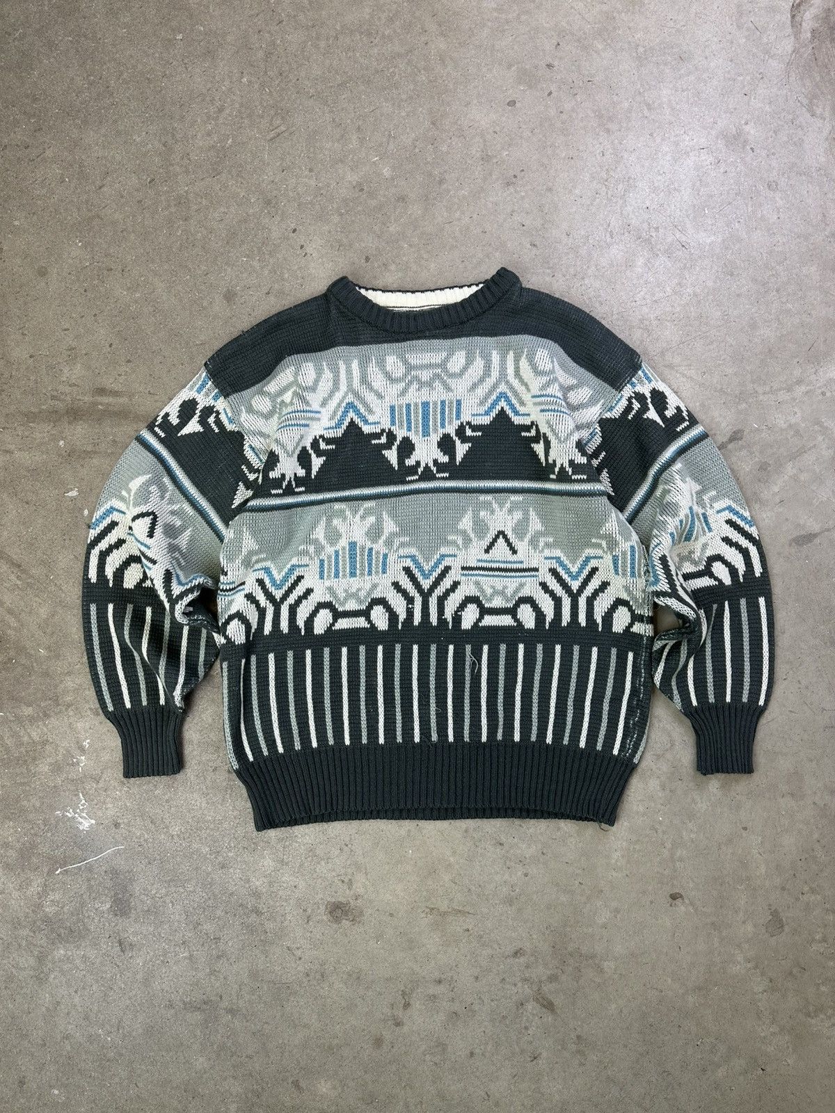 Vintage Vintage Pattern Cable Knit Sweater Boxy S/M 90s Size US S / EU 44-46 / 1 - 1 Thumbnail