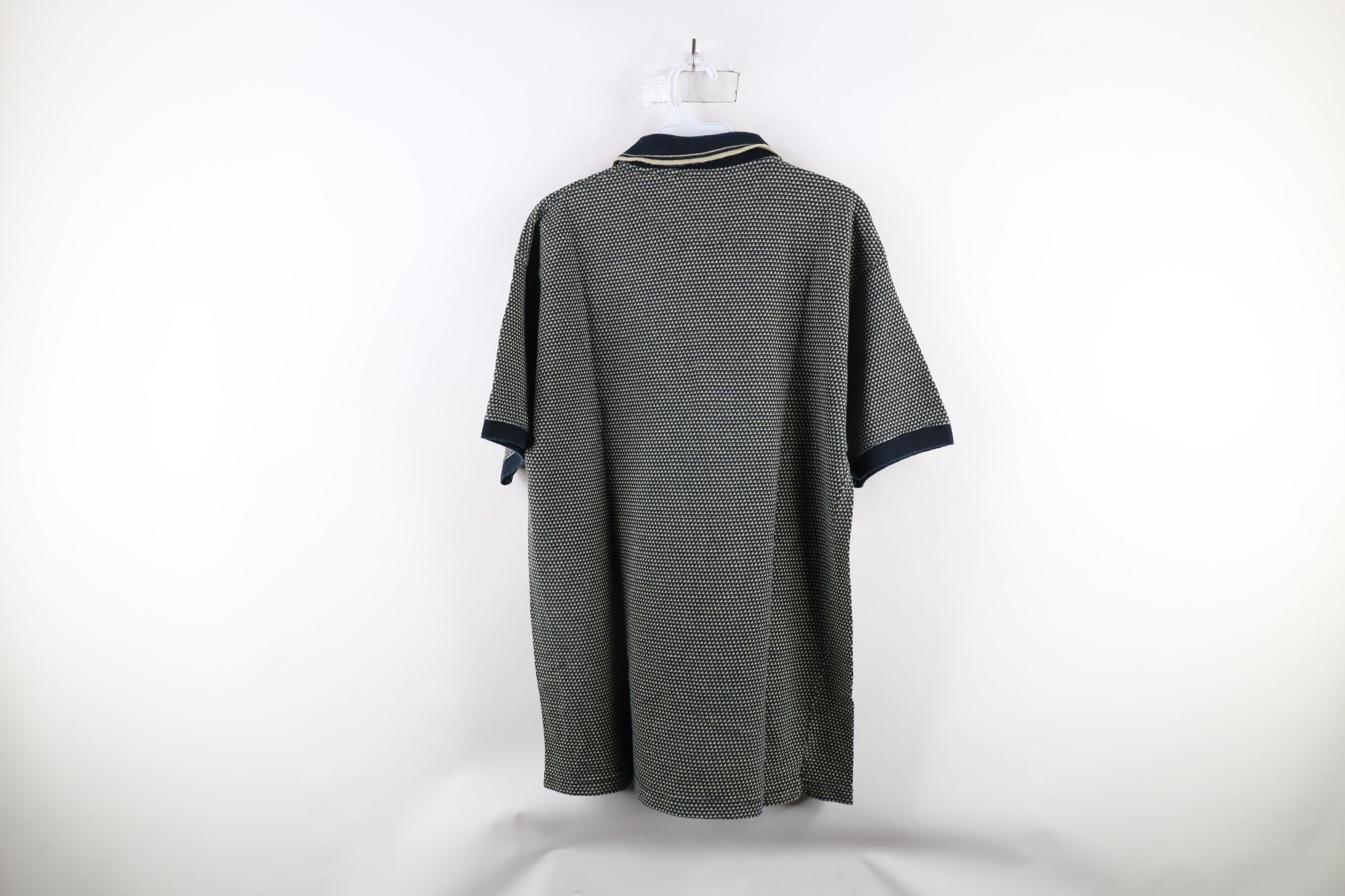 Vintage Vintage 90s Streetwear Triangle Collared Golf Polo Shirt Size US M / EU 48-50 / 2 - 5 Thumbnail