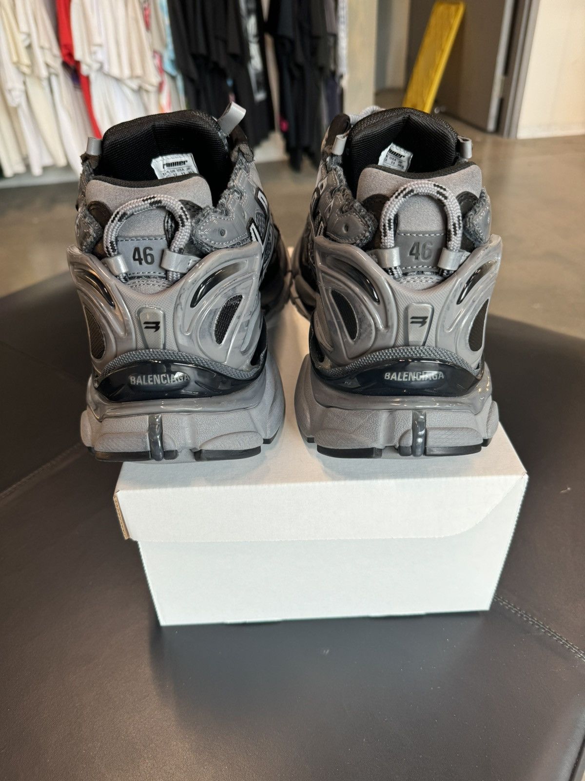 Balenciaga Balenciaga Runner Dark Grey Black Size US 13 / EU 46 - 4 Thumbnail