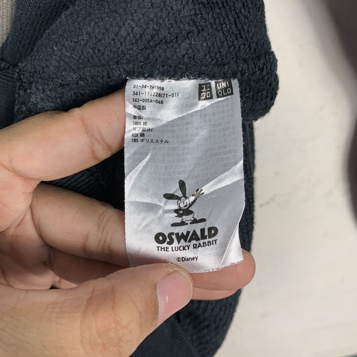 Disney Oswald The Lucky Rabbit Crewneck Sweatshirt Size US L / EU 52-54 / 3 - 12 Thumbnail